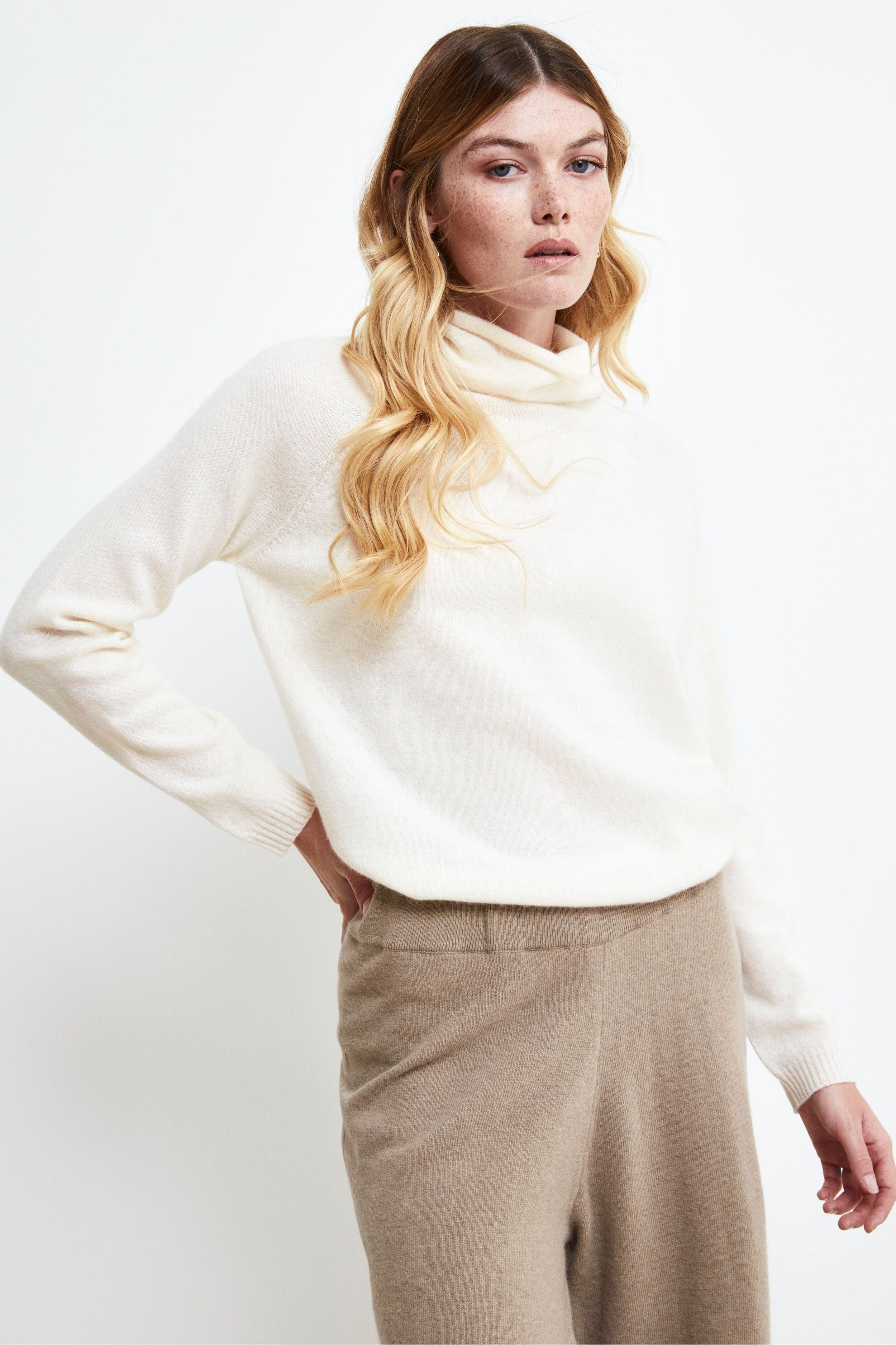 Weicher Kragen Kaschmir Wollpullover - Creme weiß