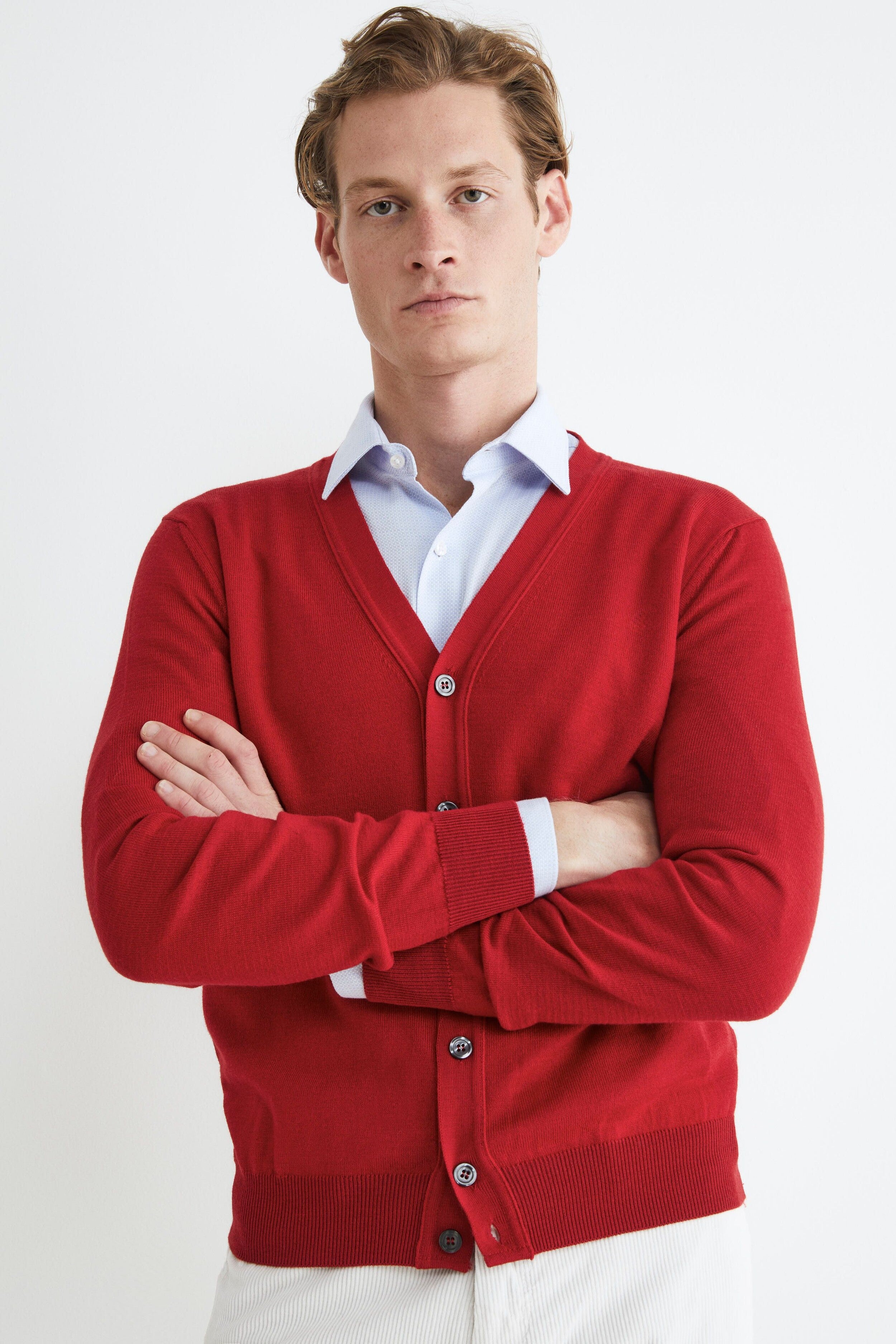 Woollen buttoned cardigan - RED