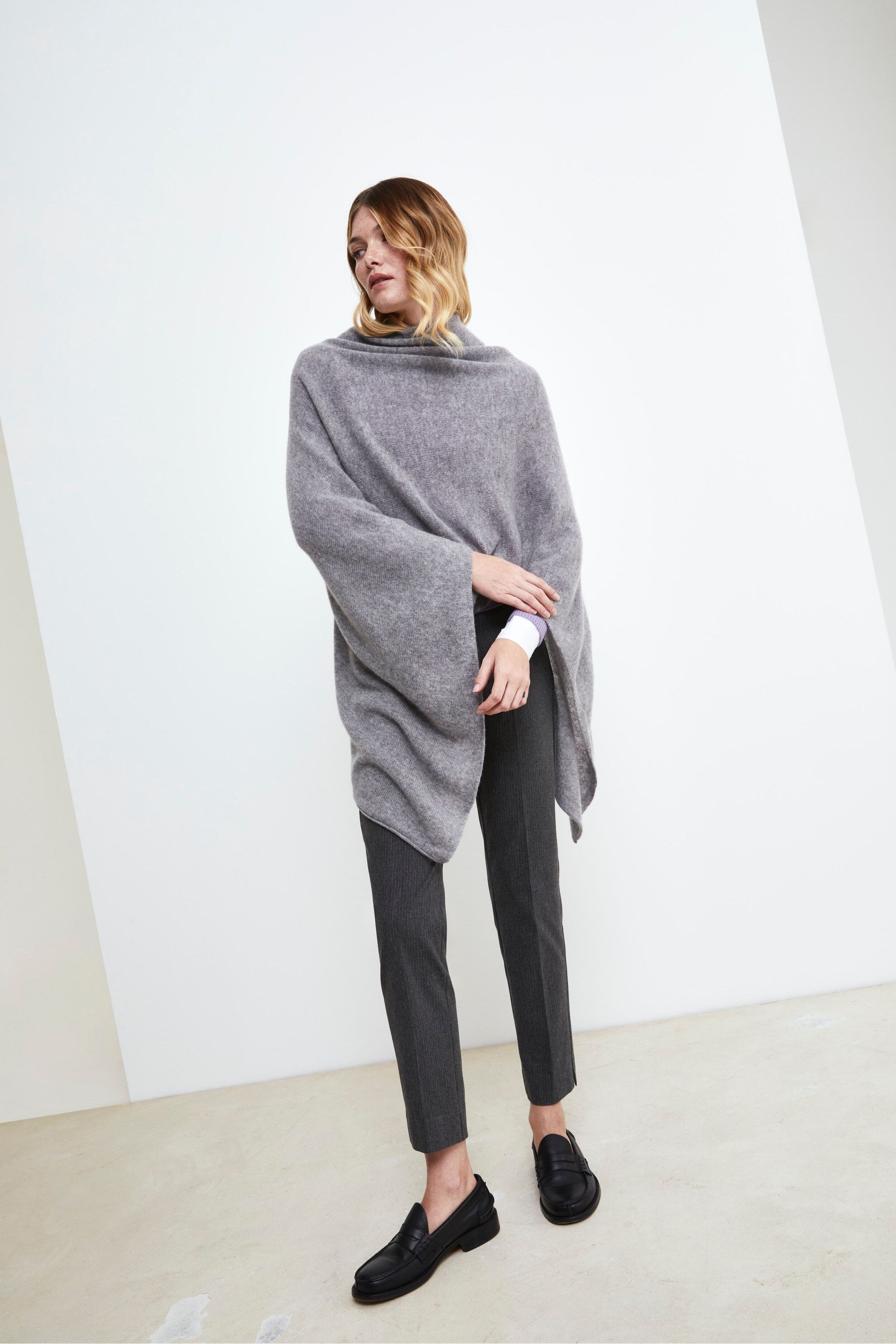 Cashmere cape - Medium grey