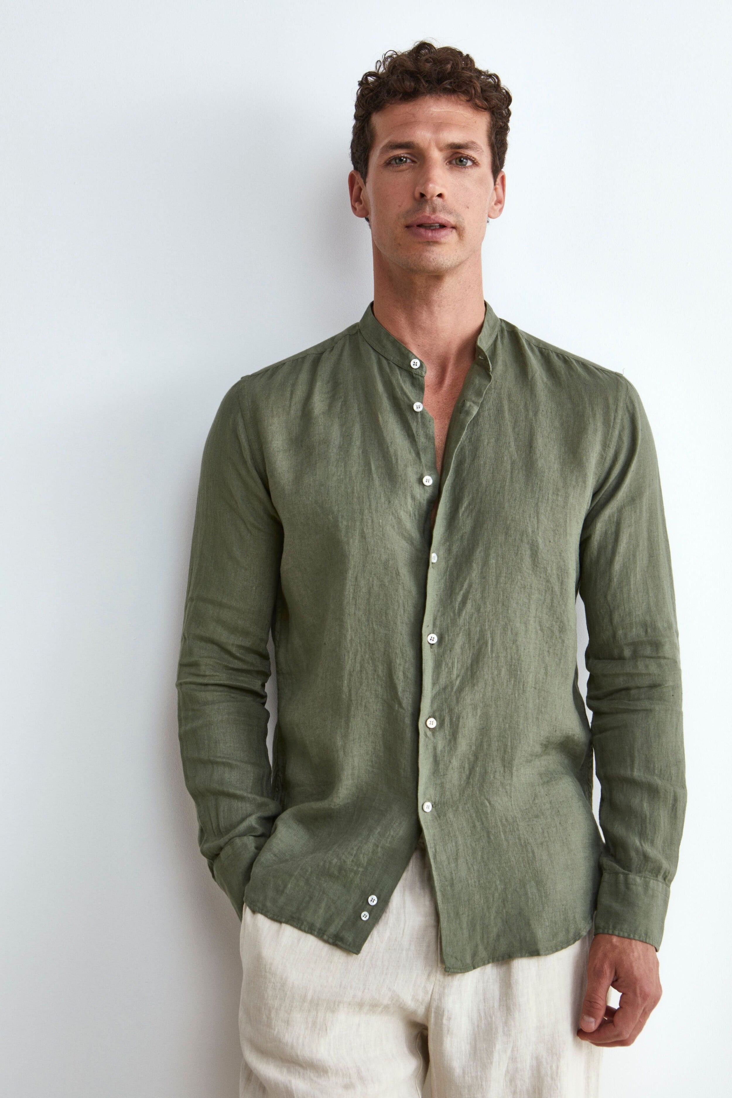 Chemise en lin verte sur mesure - Vert militaire