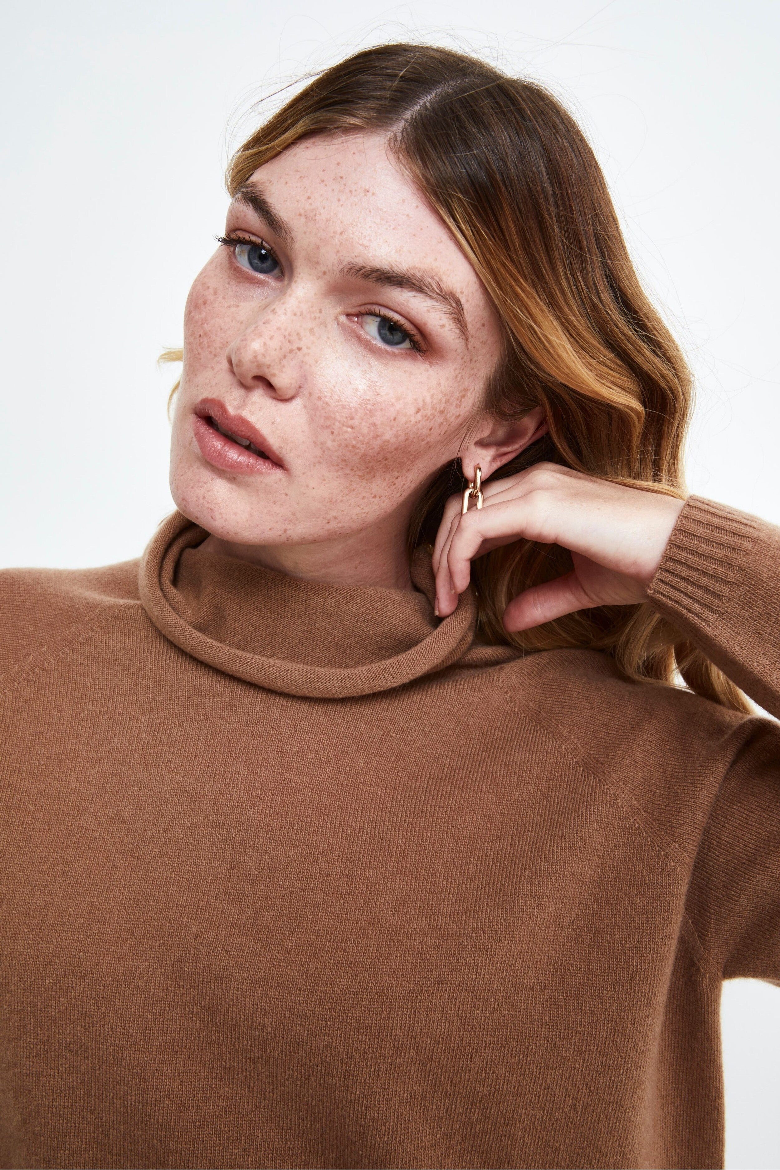 Soft Collar Cashmere Wool Sweater - CAMMELLO