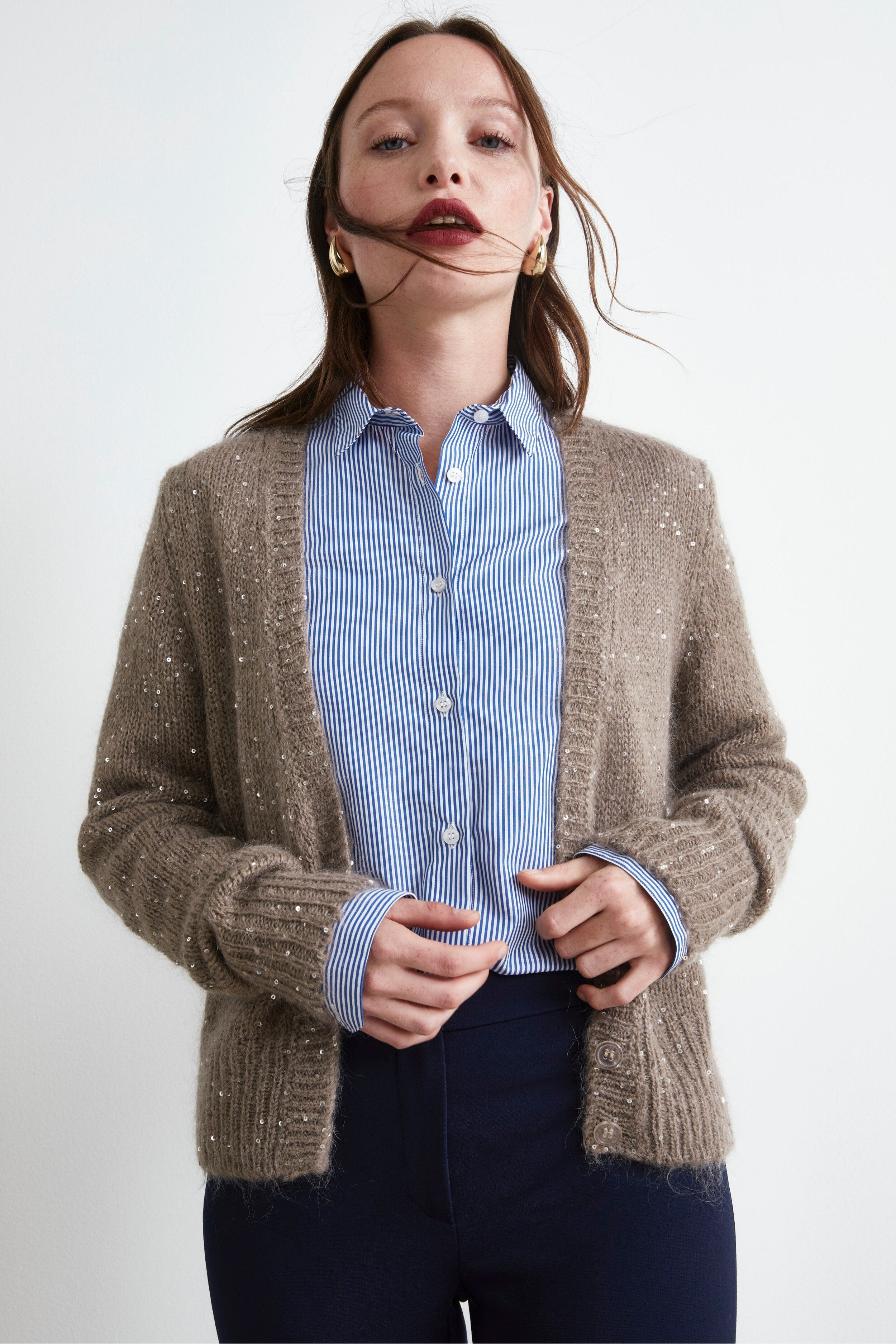 Mohair-Cardigan mit Pailletten - grau