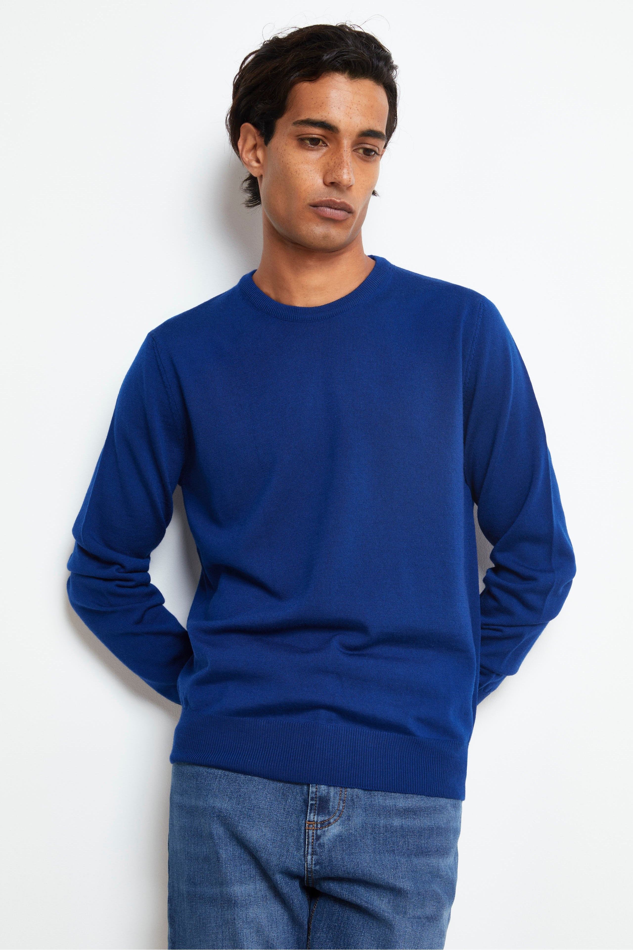 Rundhalsausschnitt Pullover aus Merinowolle - Mittelblau