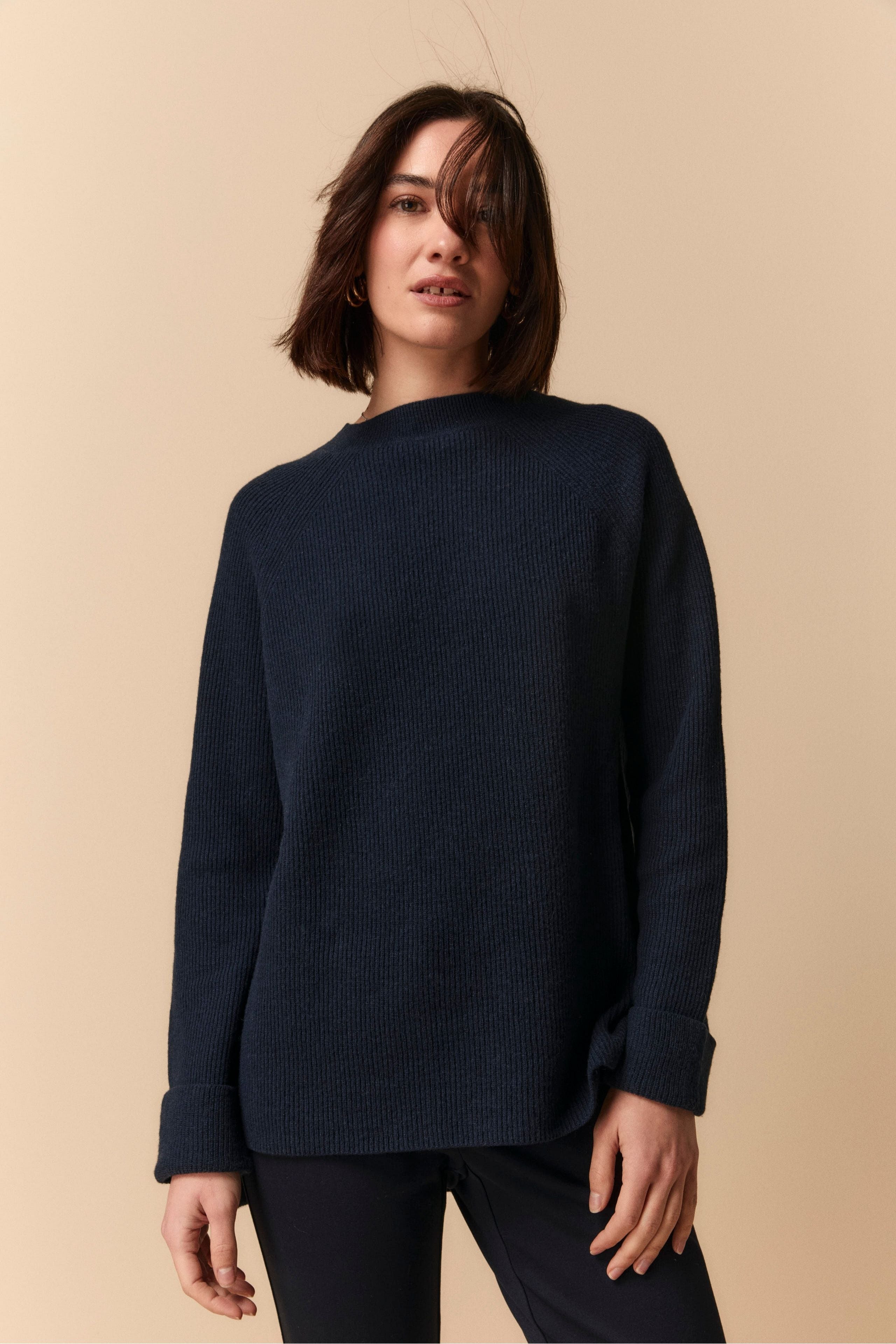 Ribbed Crew Neck Sweater in Wool and Cashmere - BLUE