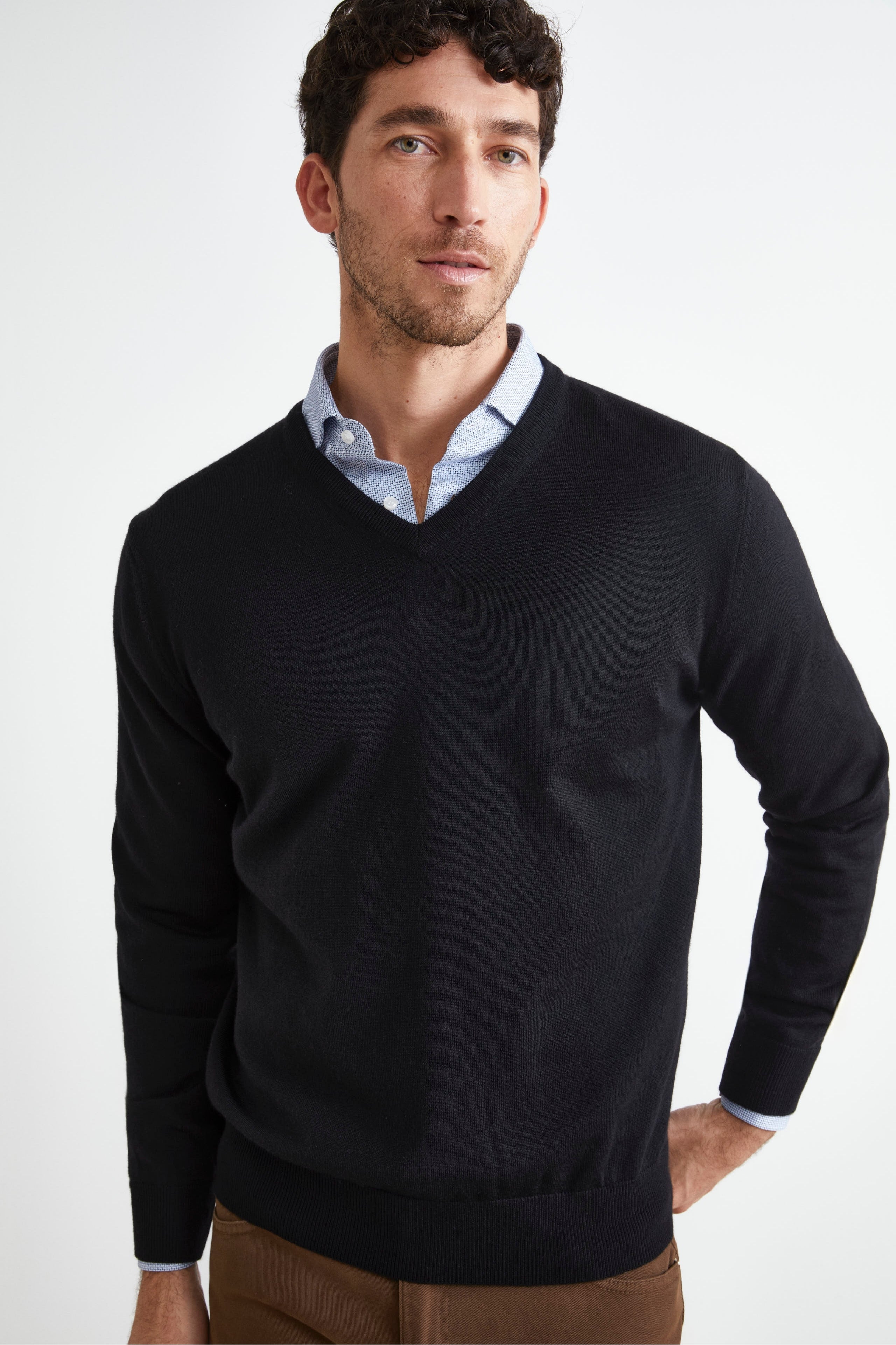 V-Neck Merino Wool Sweater - BLACK