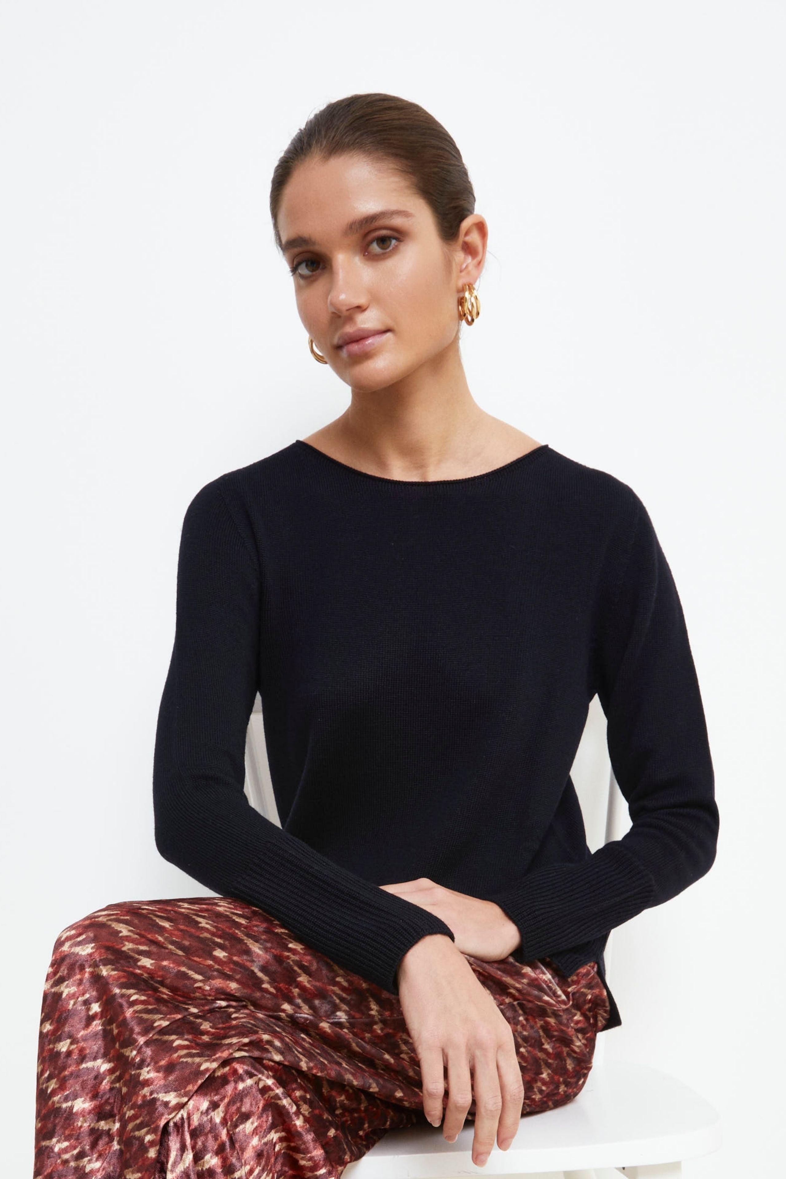 Classic Merino Wool Pullover - BLACK