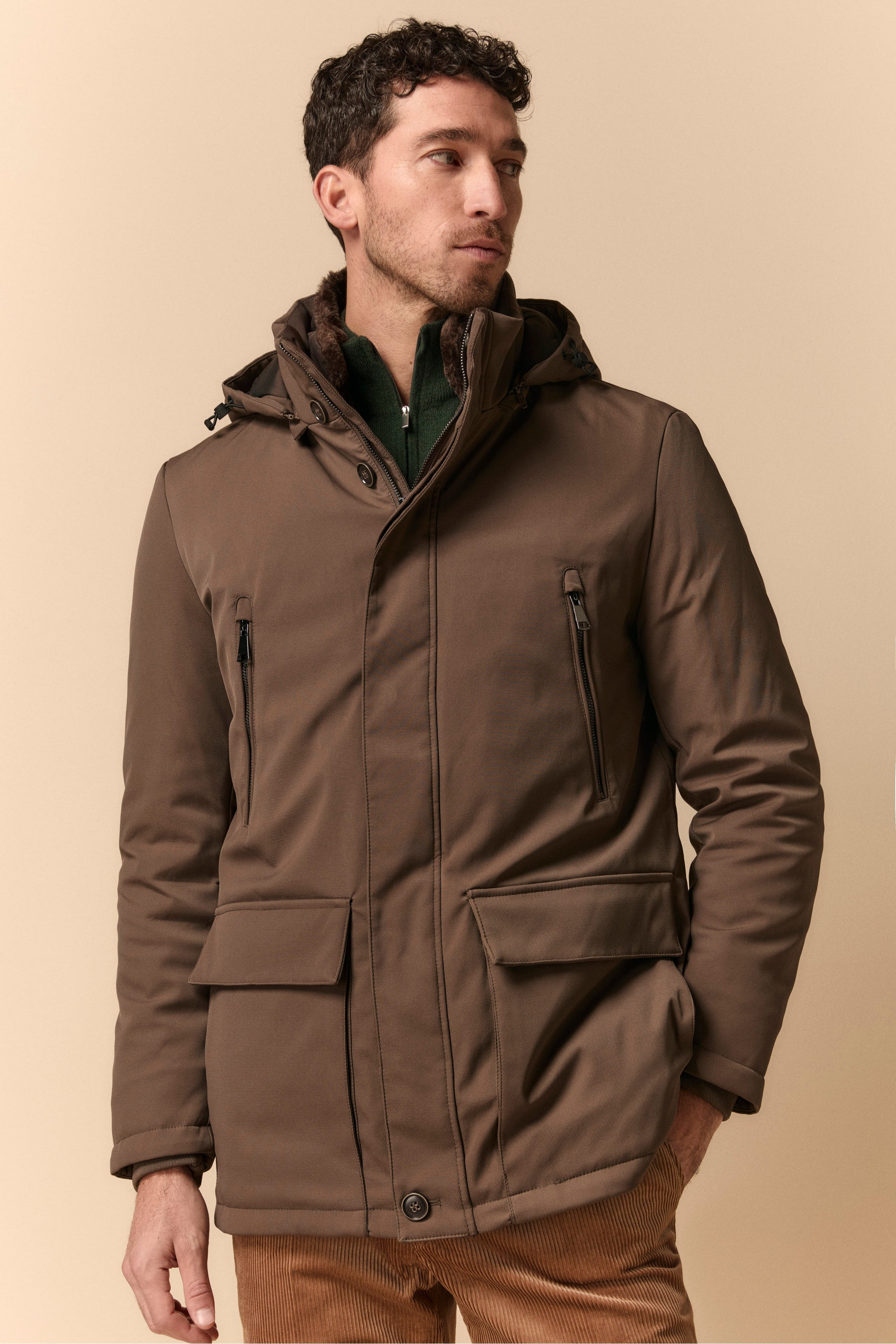 Winterjacke mit Kapuze und Fell - Braun