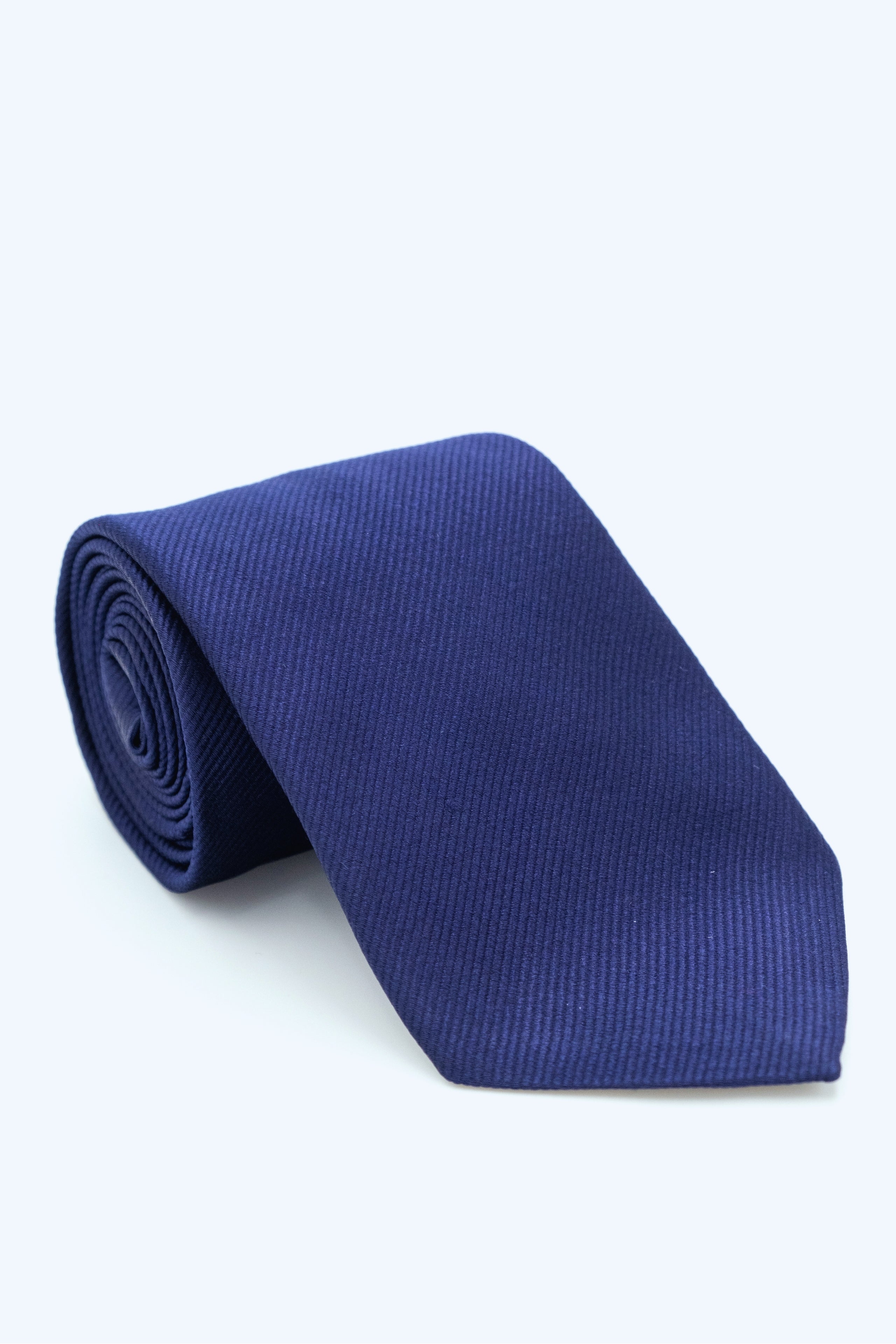 Elegant Silk Tie - Dark blue