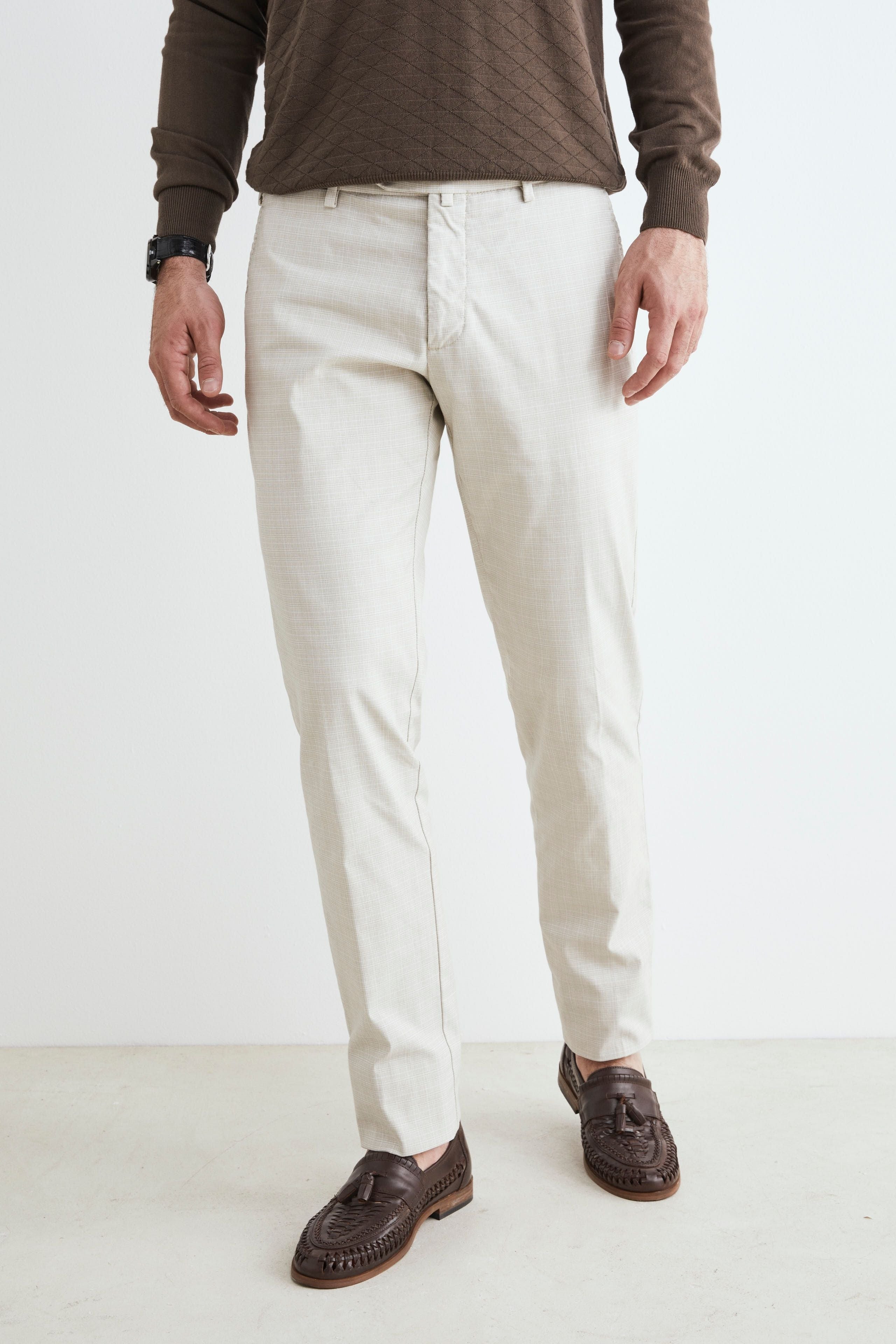 Men’s micro-patterned trousers - Beige check