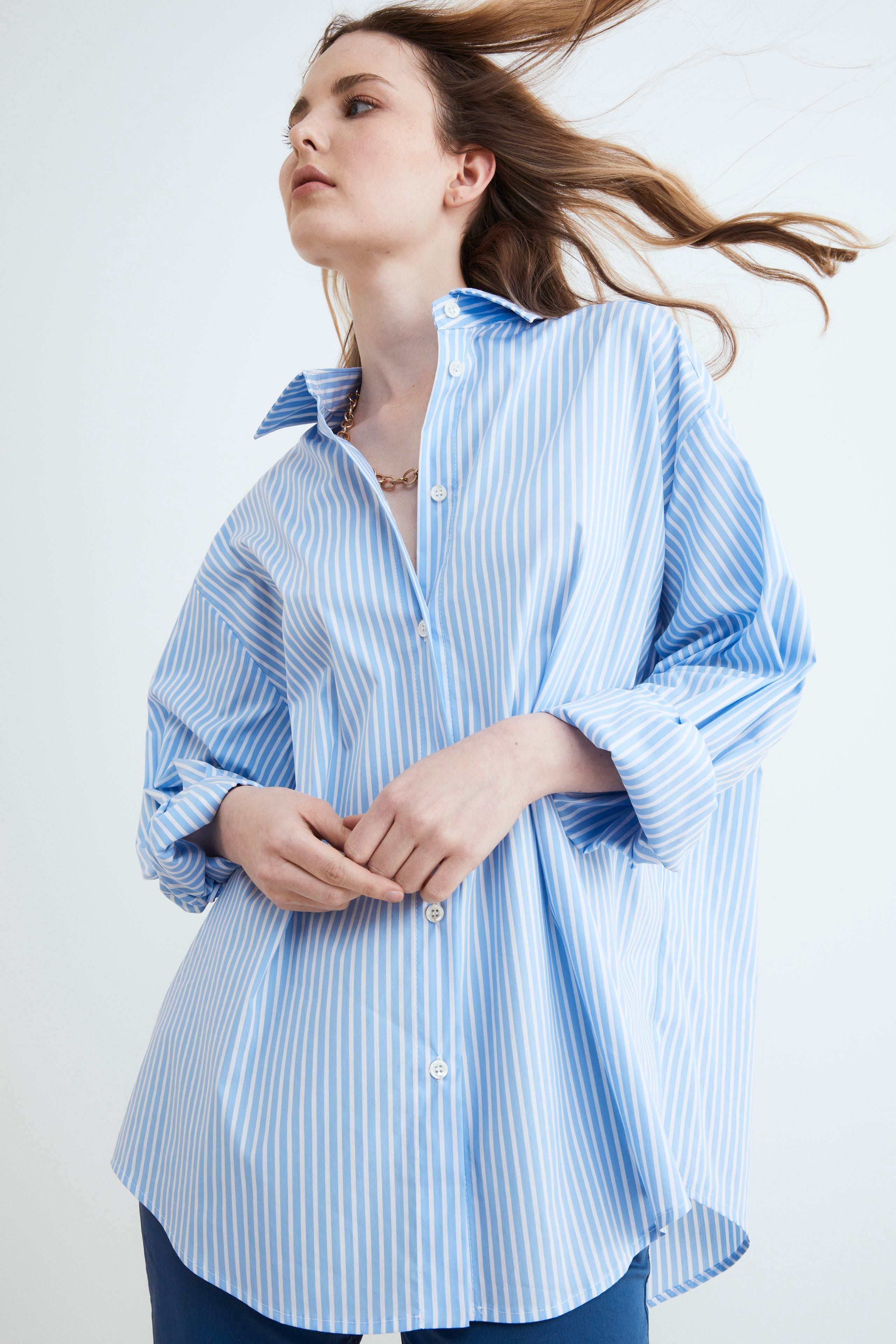 Gestreiftes Oversize-Hemd - Hellblau gestreift