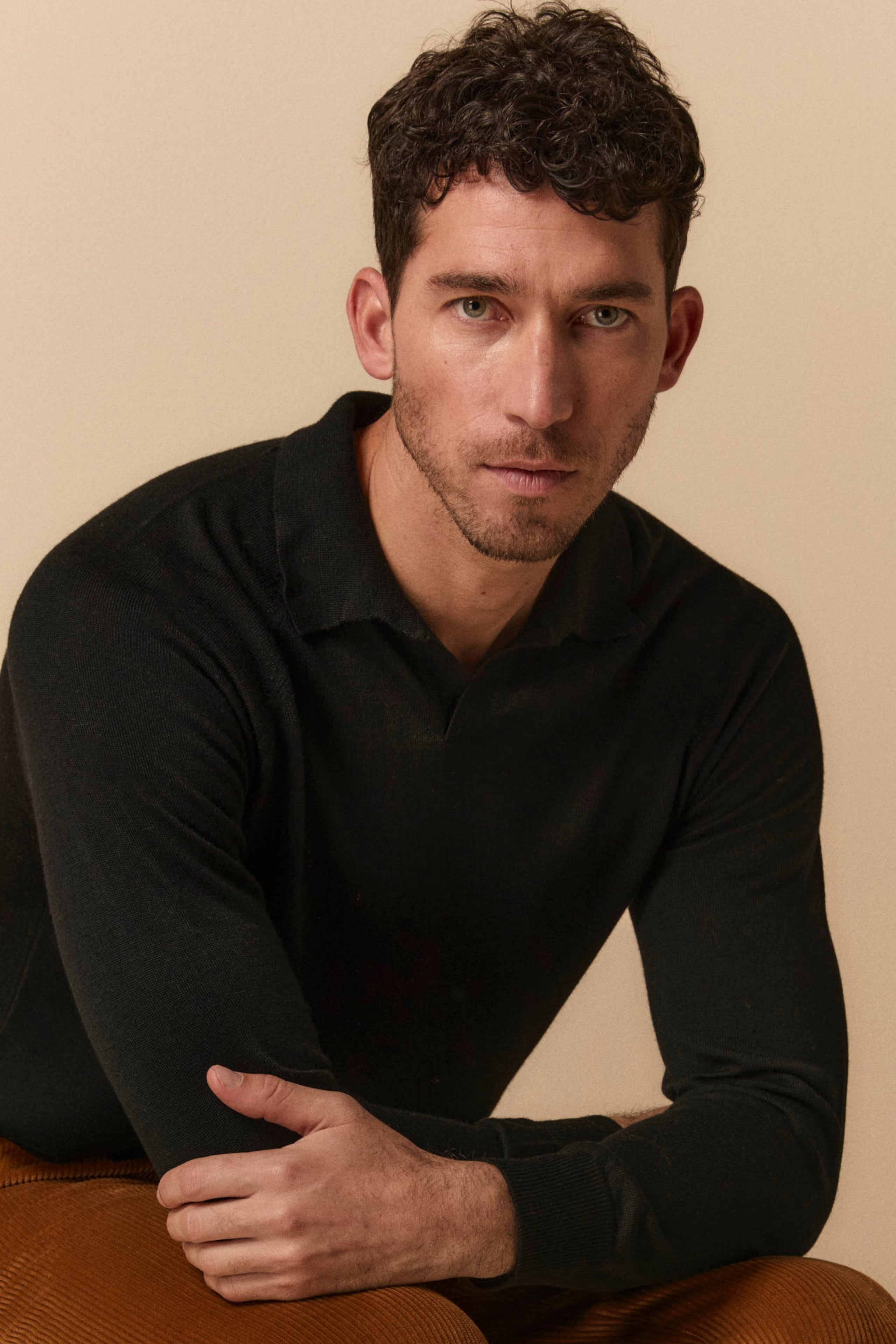 Raglan Polo in Extrafine Merino Wool - BLACK