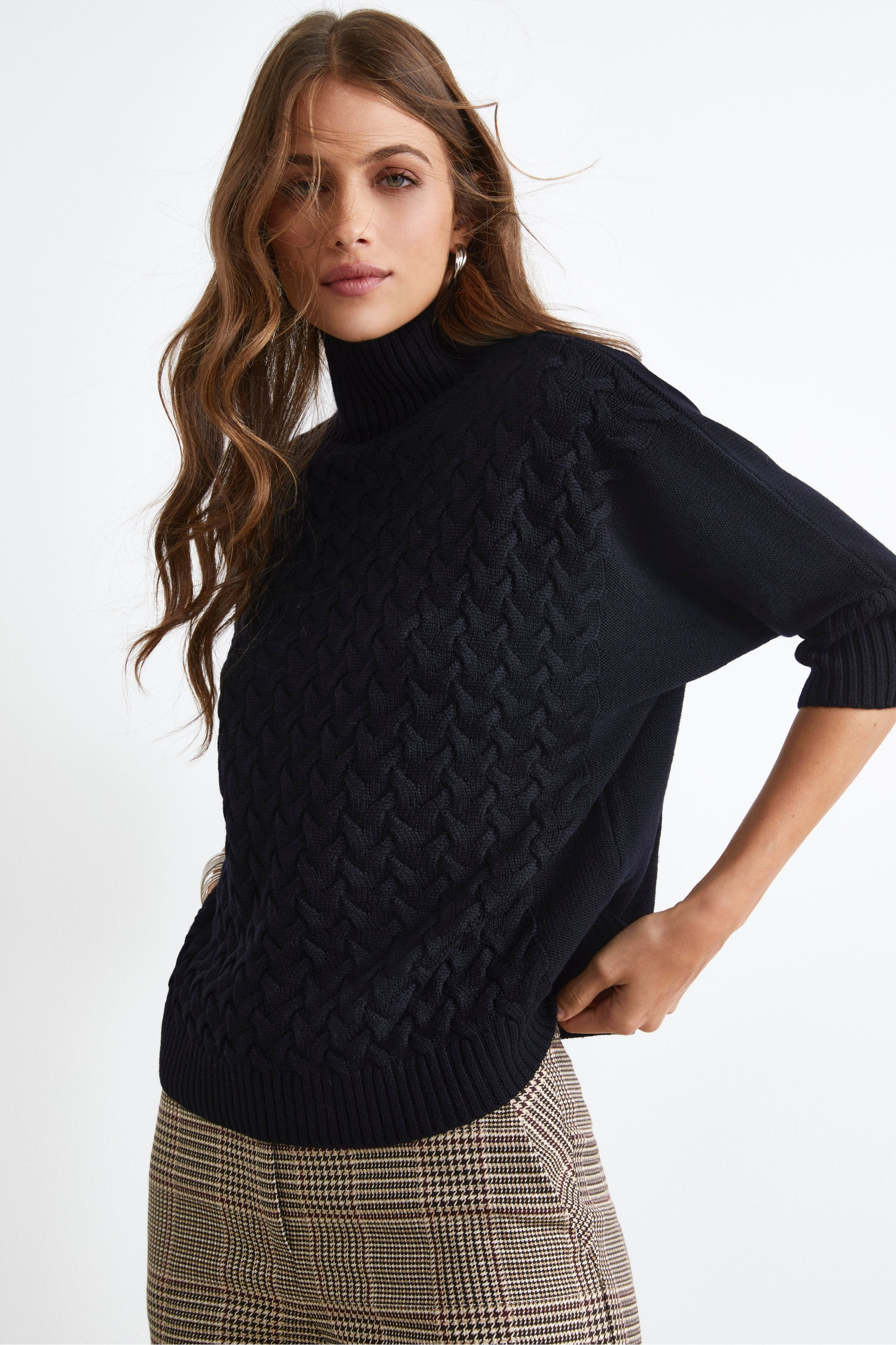 Ribbed Turtleneck with Cable Knit - BLACK