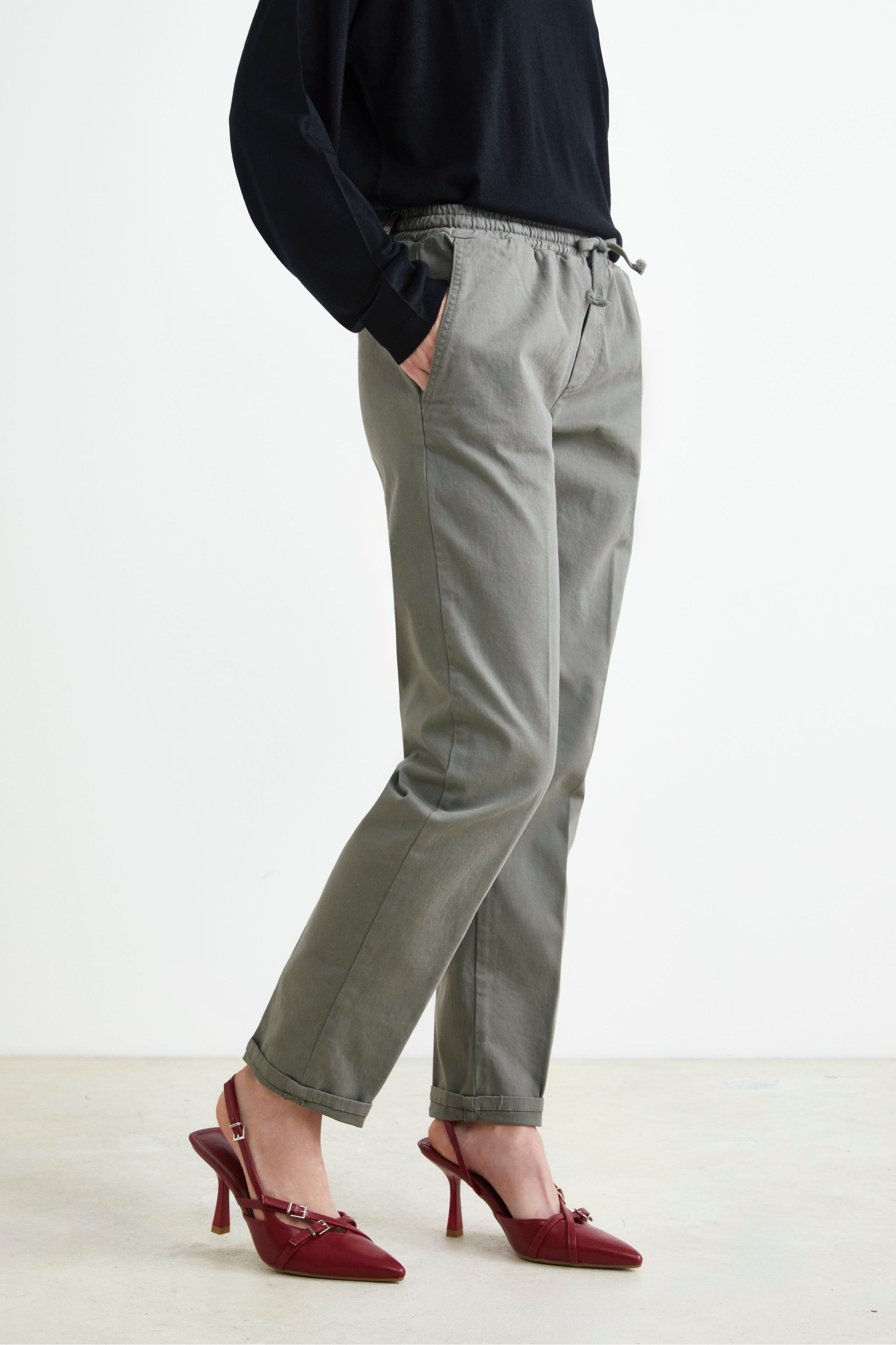 Drawstring Pants in Gabardine - Sage green