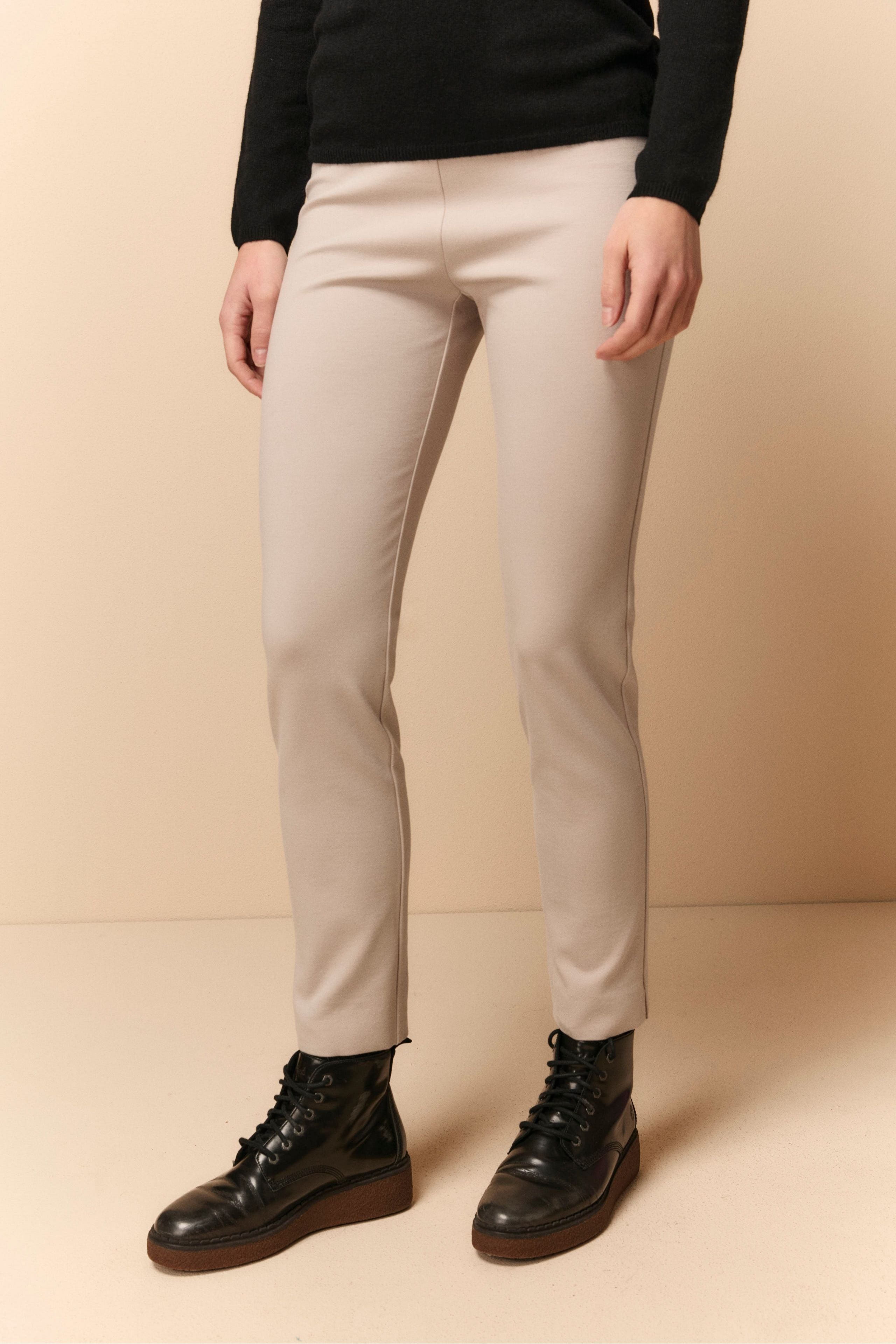 Trousers with elastic - Chalk white