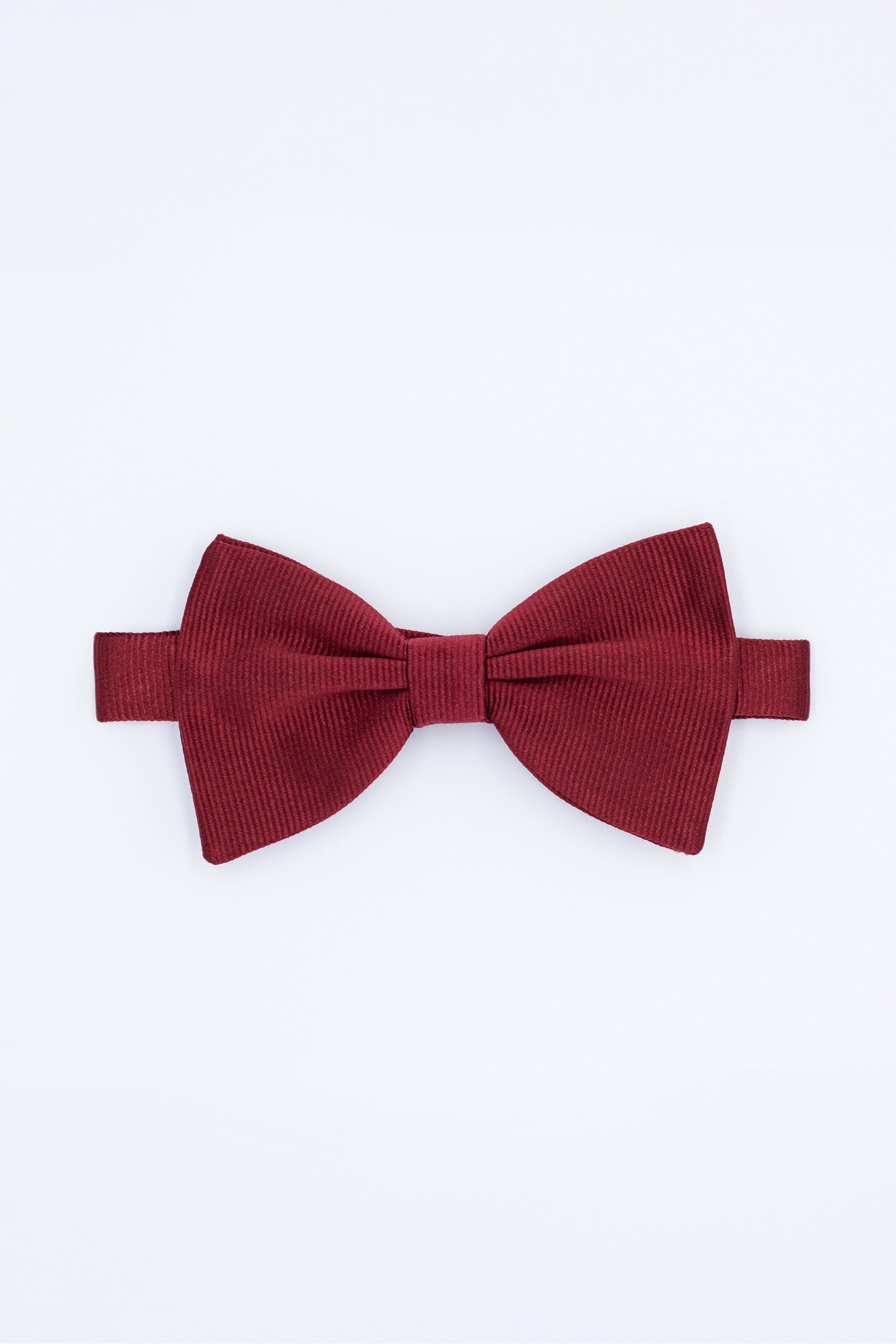 Elegant Silk Bow Tie - Burgundy