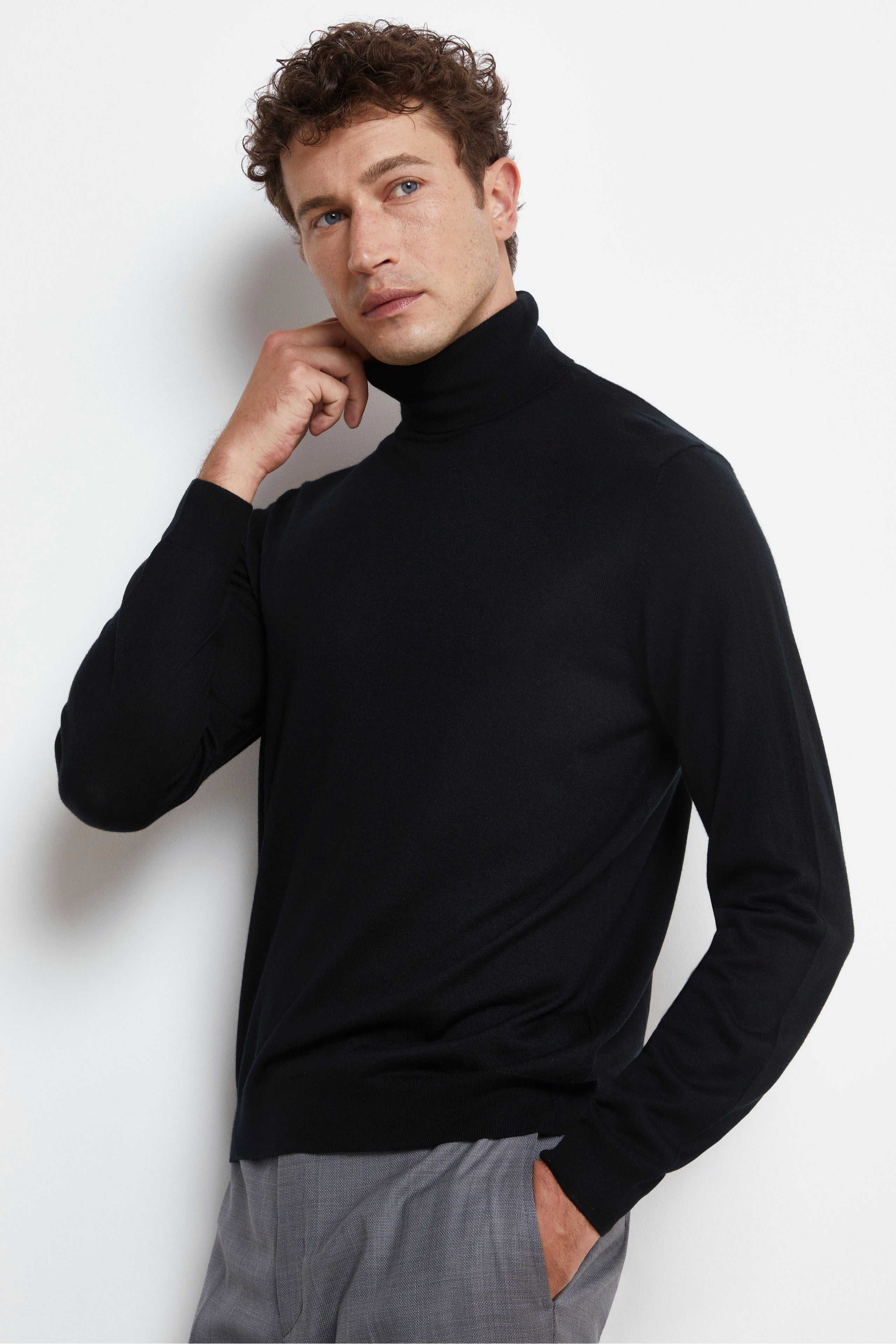 Silk and cashmere turtleneck sweater - BLACK