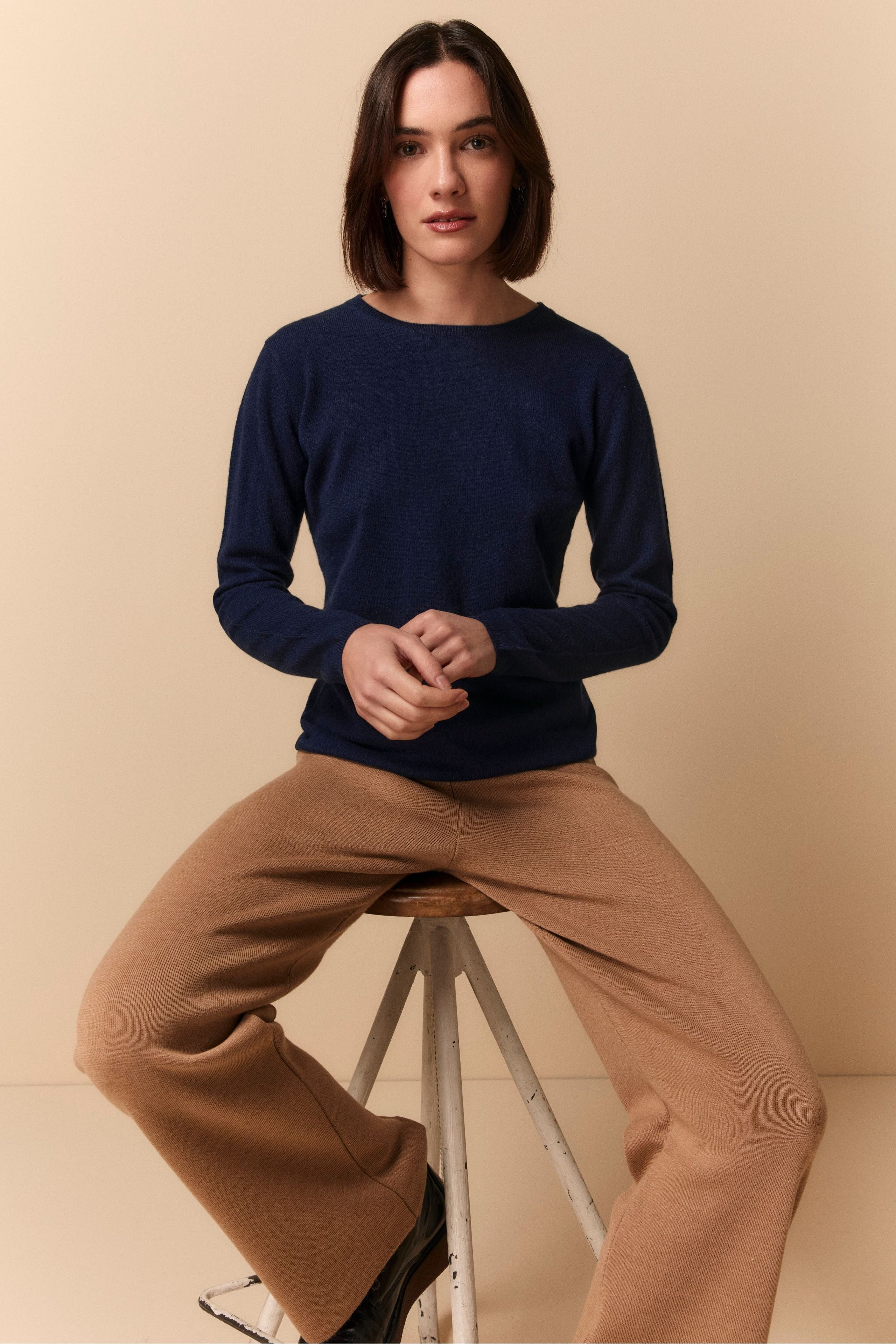 Regular Fit Crew Neck Sweater in Cashmere - BLUE