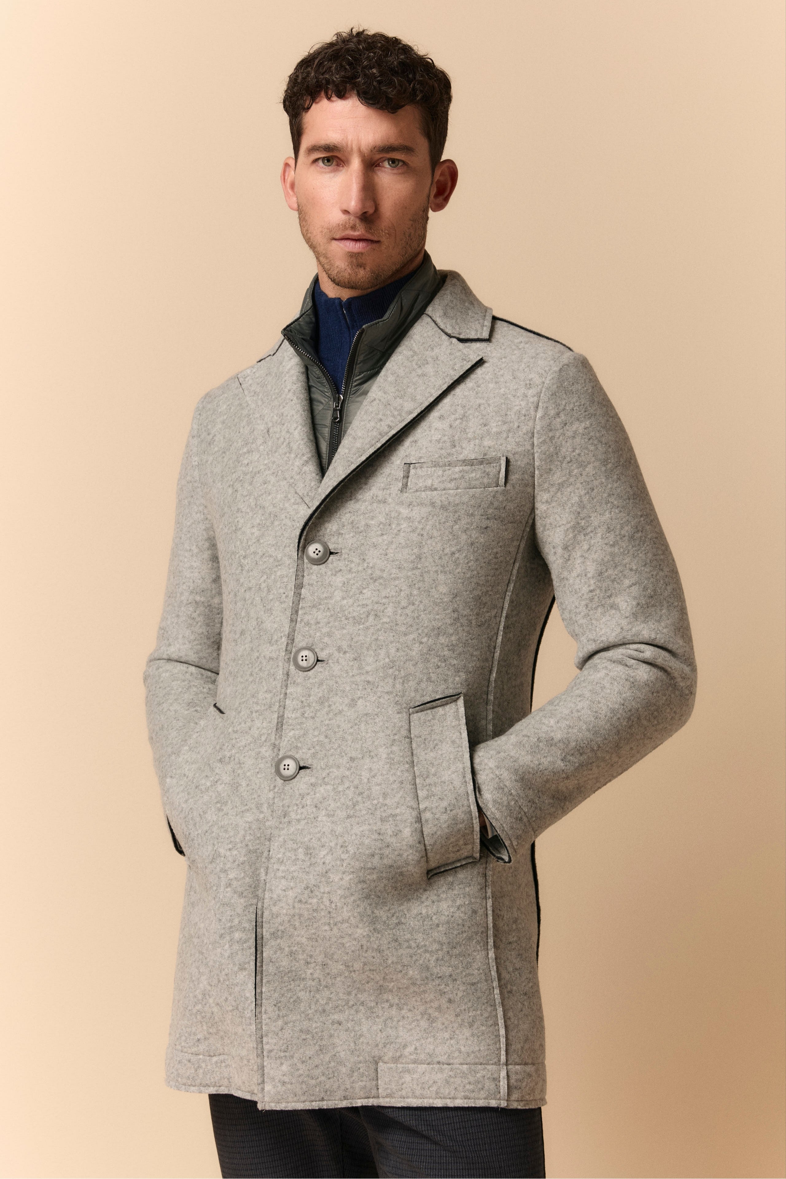 Manteau à Bords Bruts avec Gilet - Gris clair