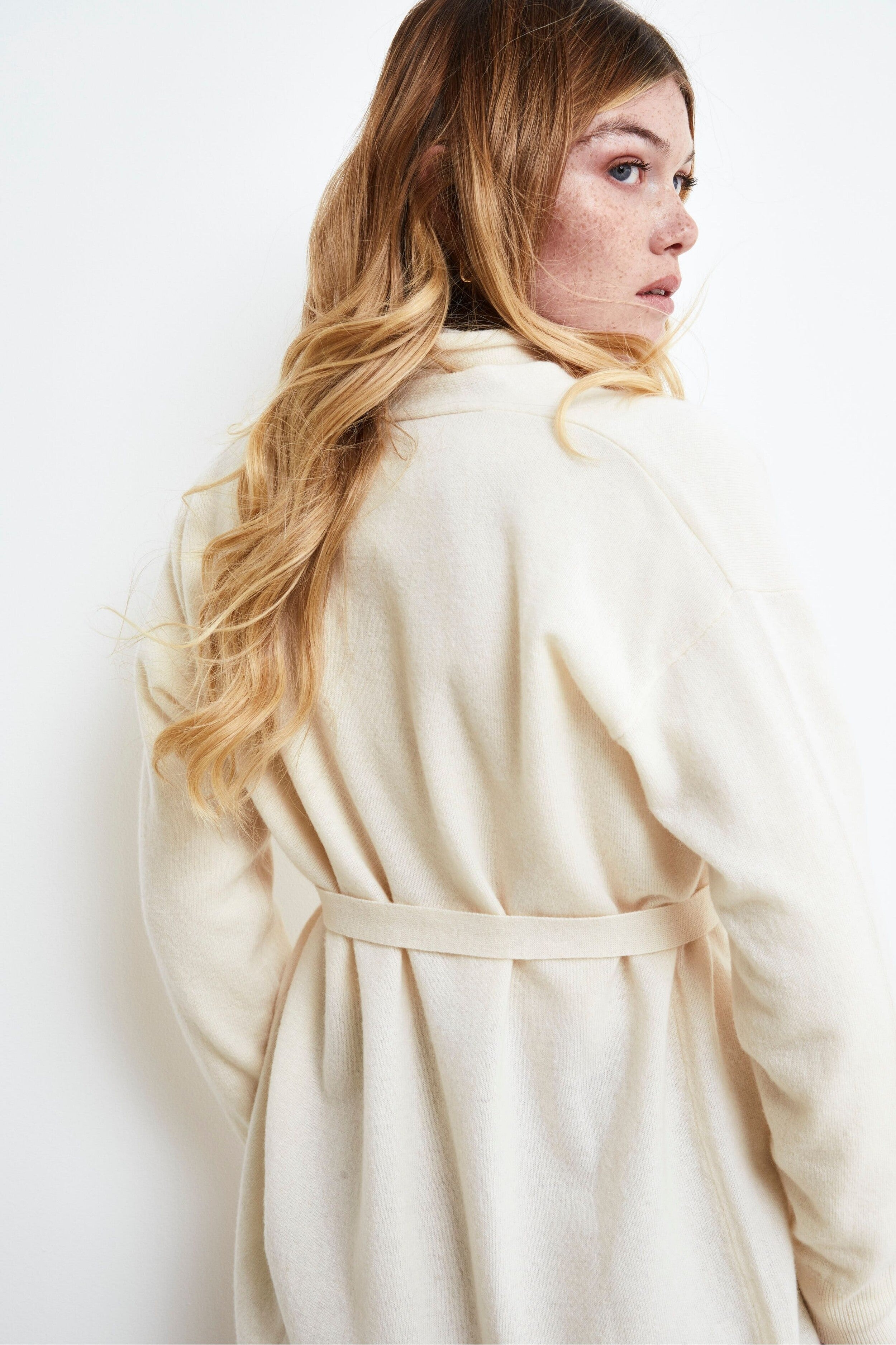 Cardigan Ceinturé en Cachemire et Laine - Blanc crème