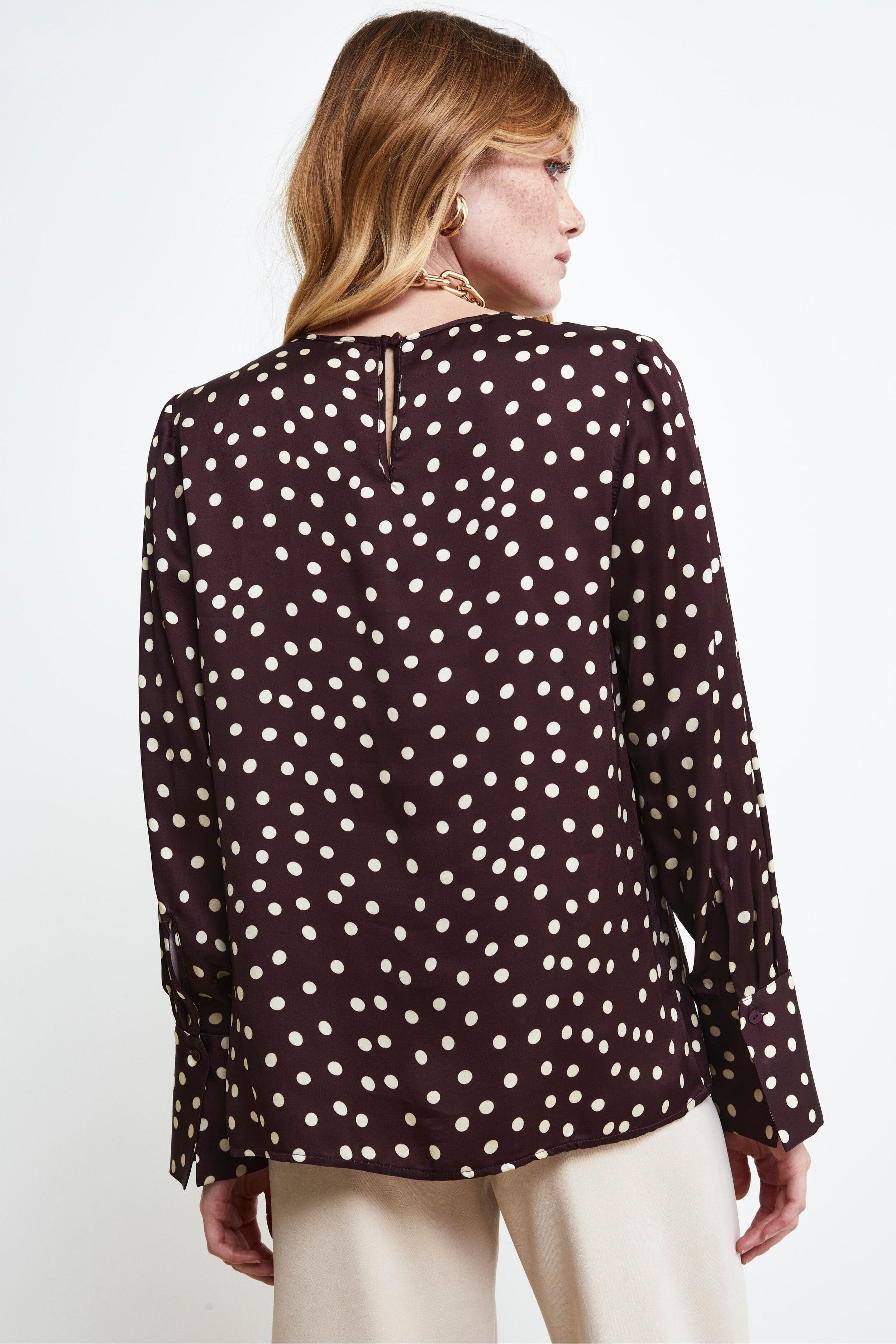 Patterned Gathered Crewneck Blouse - Burgundy pois