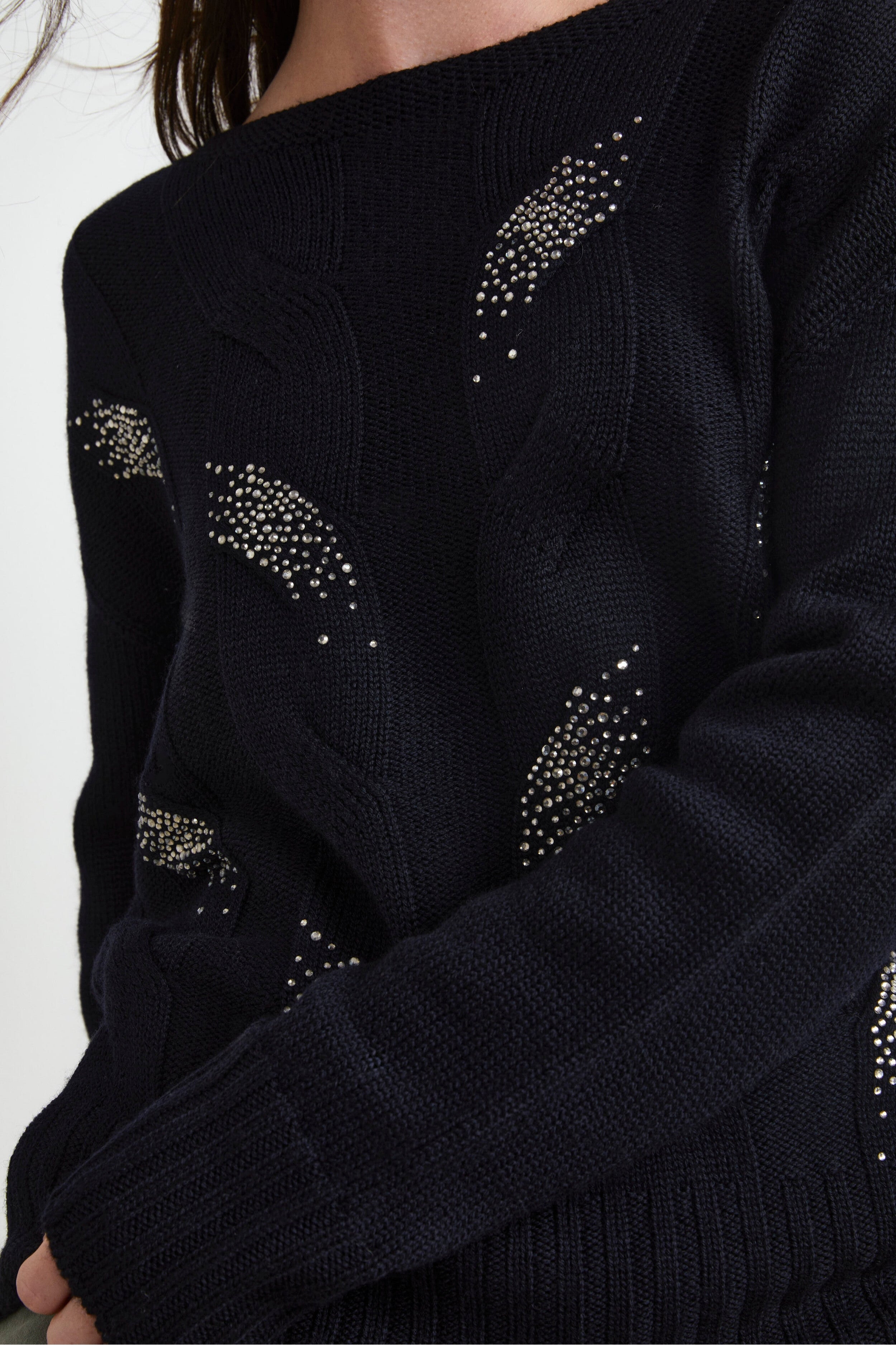 Pull à Torsades avec Strass - NOIR