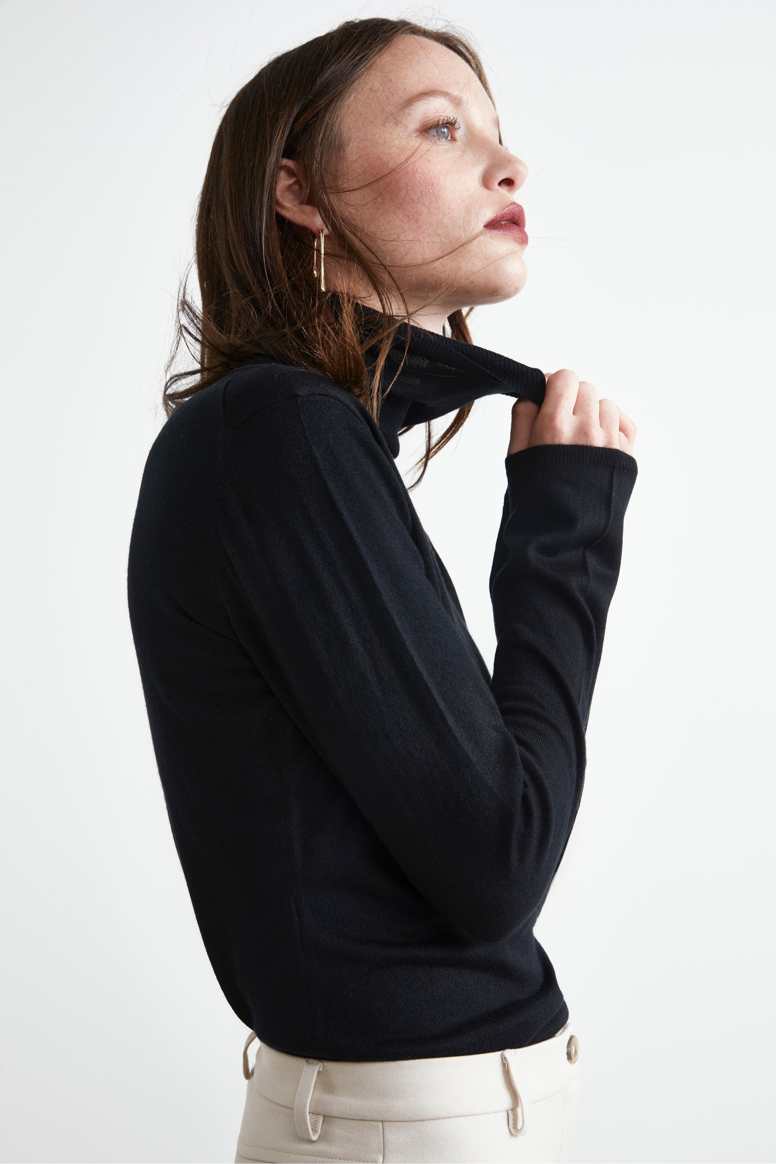 Extrafine Turtleneck in Silk and Cashmere - BLACK