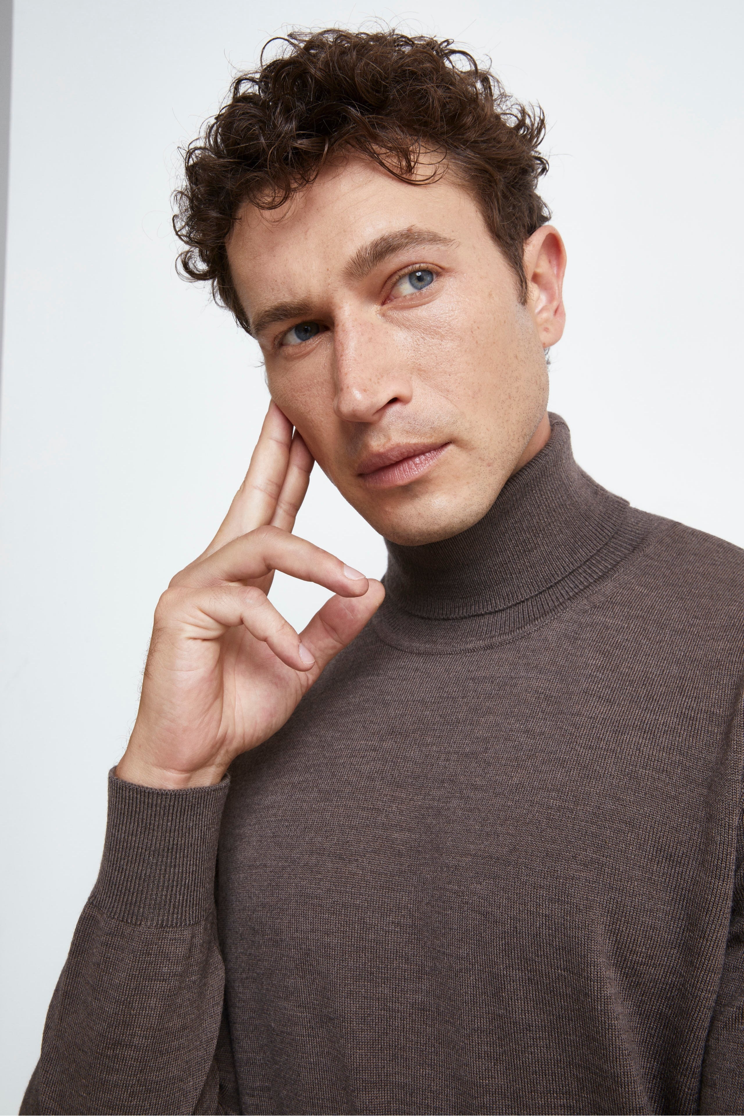 Merino Wool Turtleneck - gray