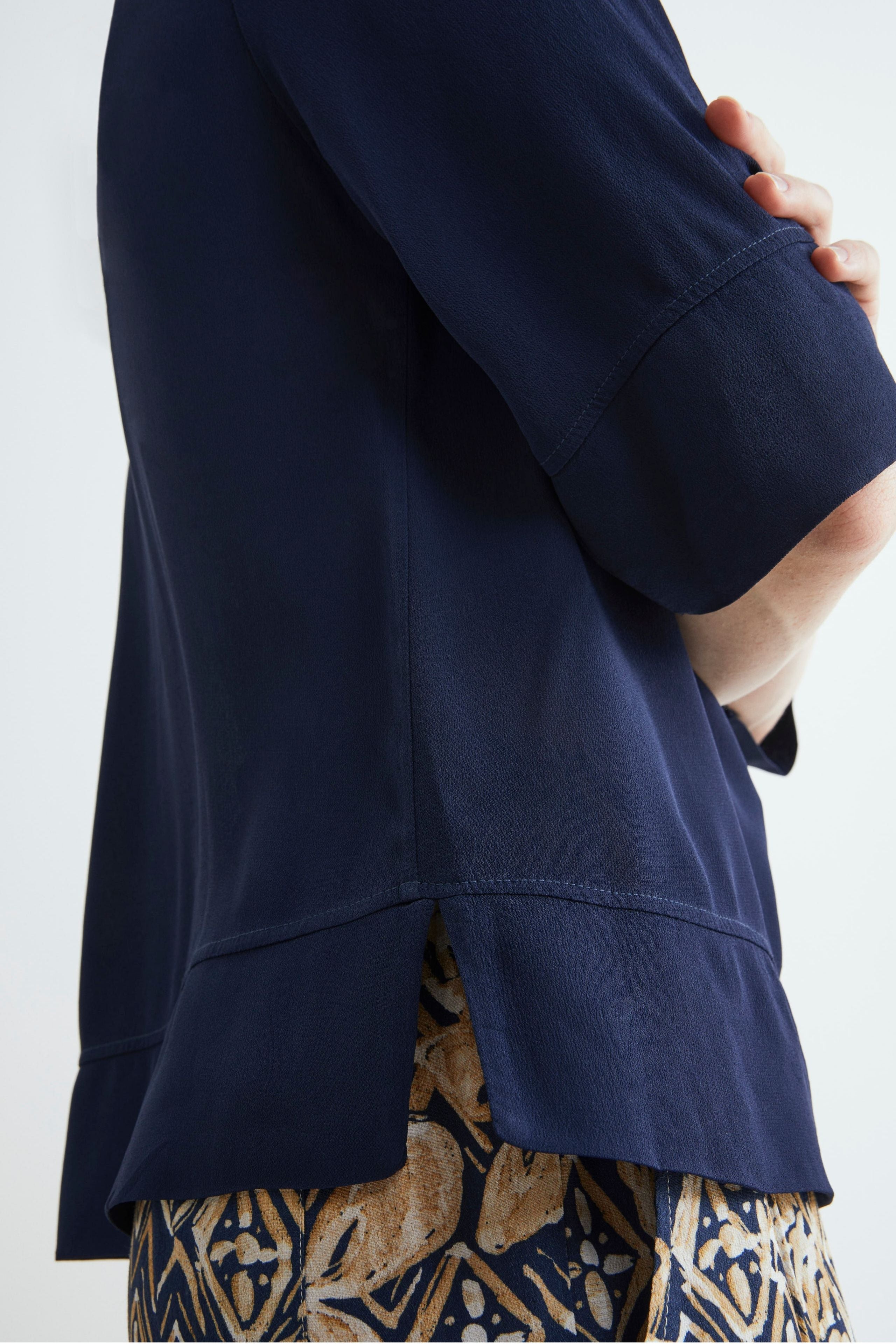 Soft crew-neck blouse - BLUE