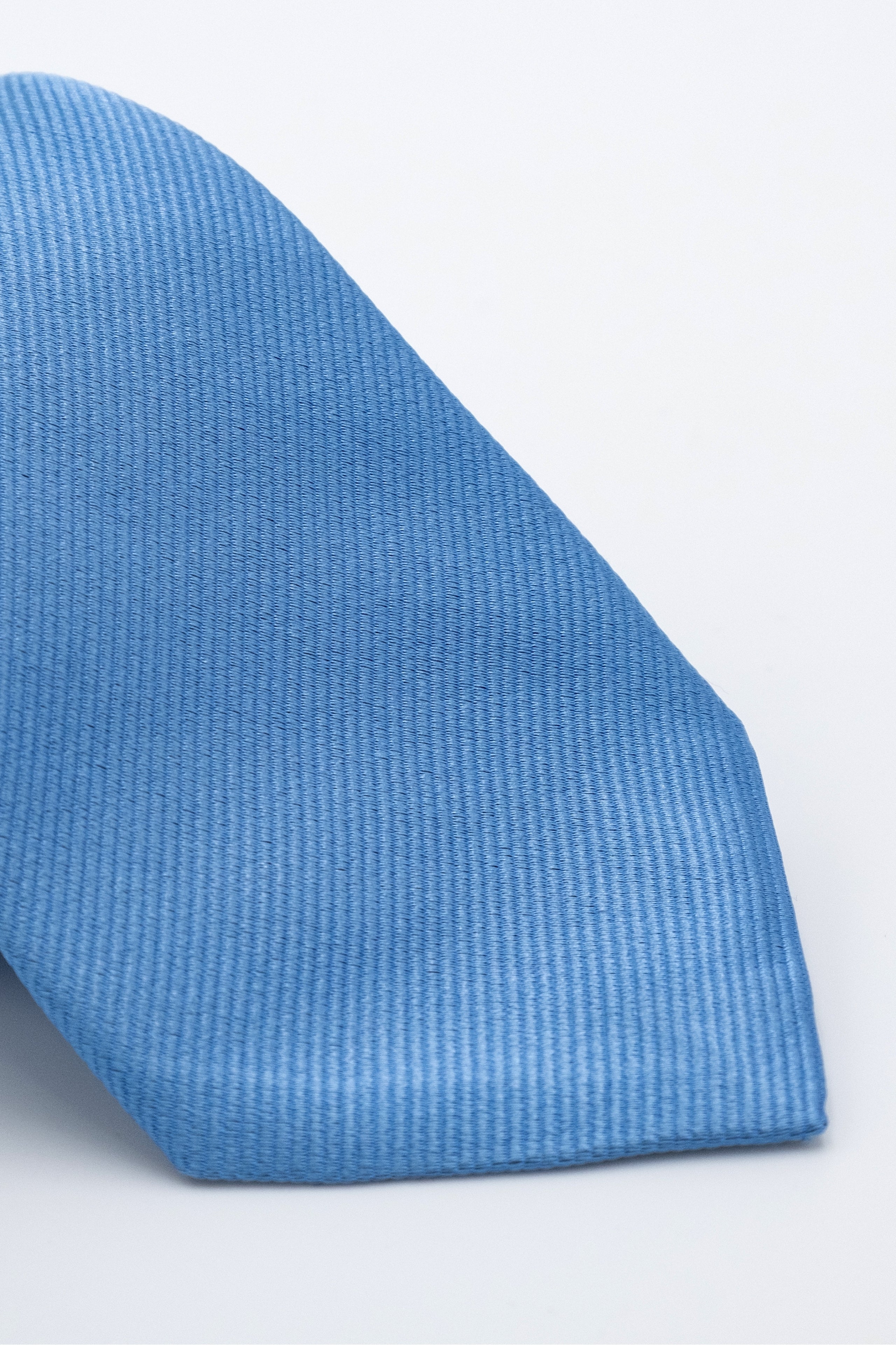 Elegant Silk Tie - Light Blue