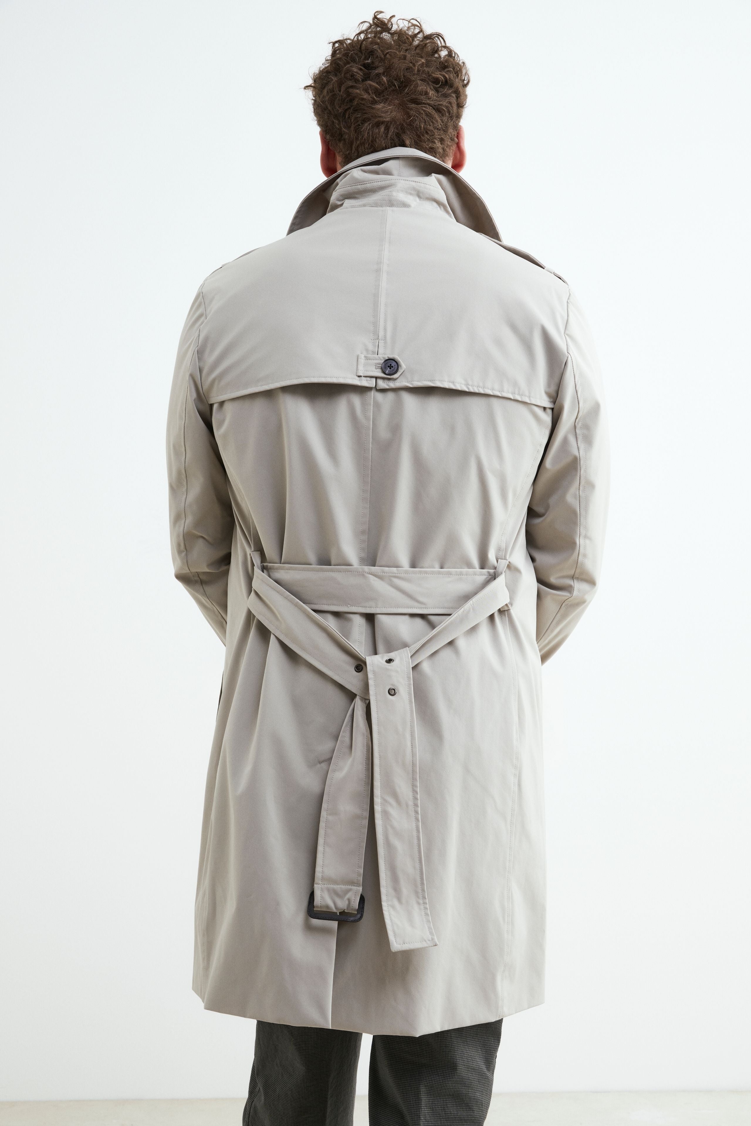 Elegant double-breasted raincoat - gray