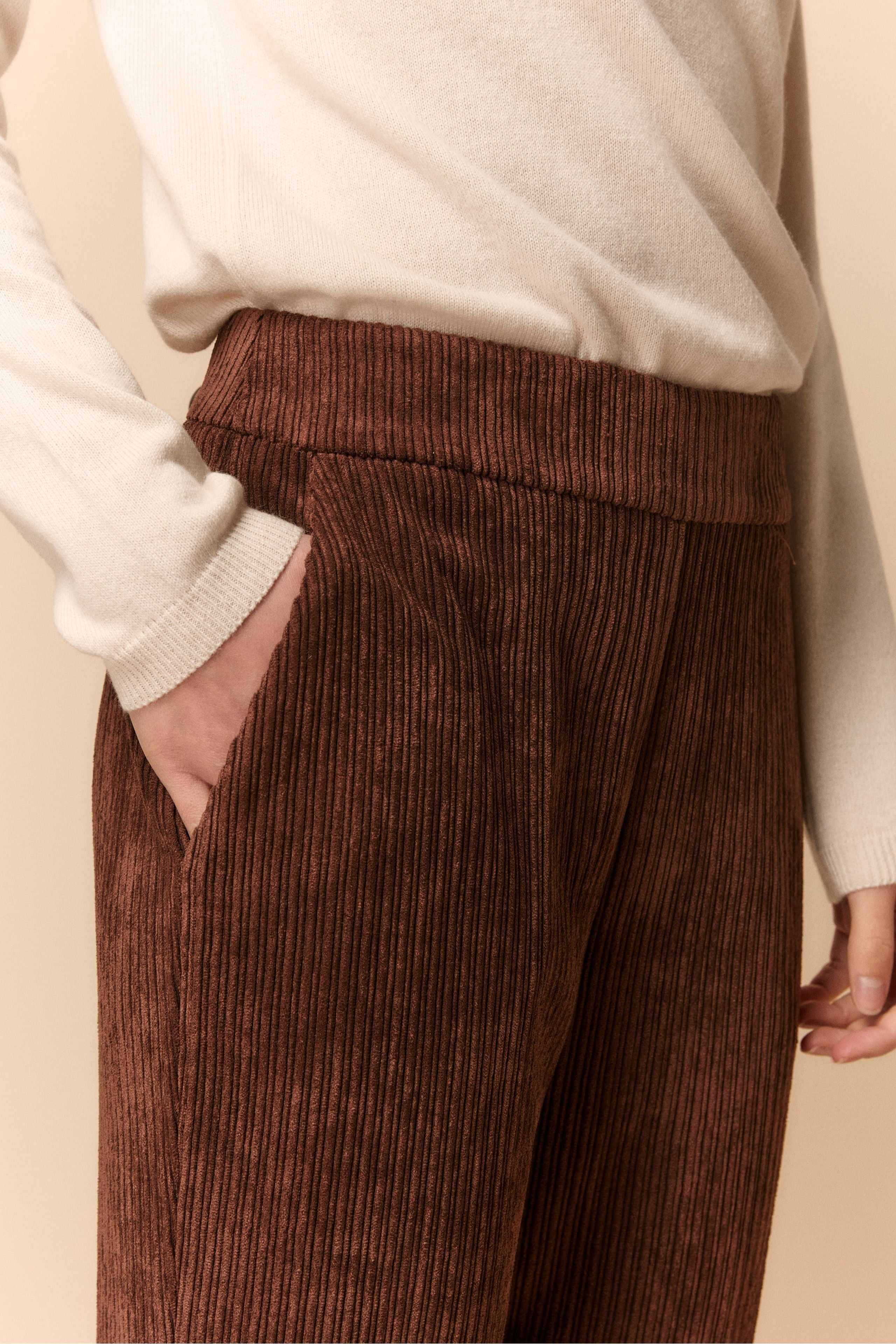 Flared Trousers in Velvet - Cinnamon