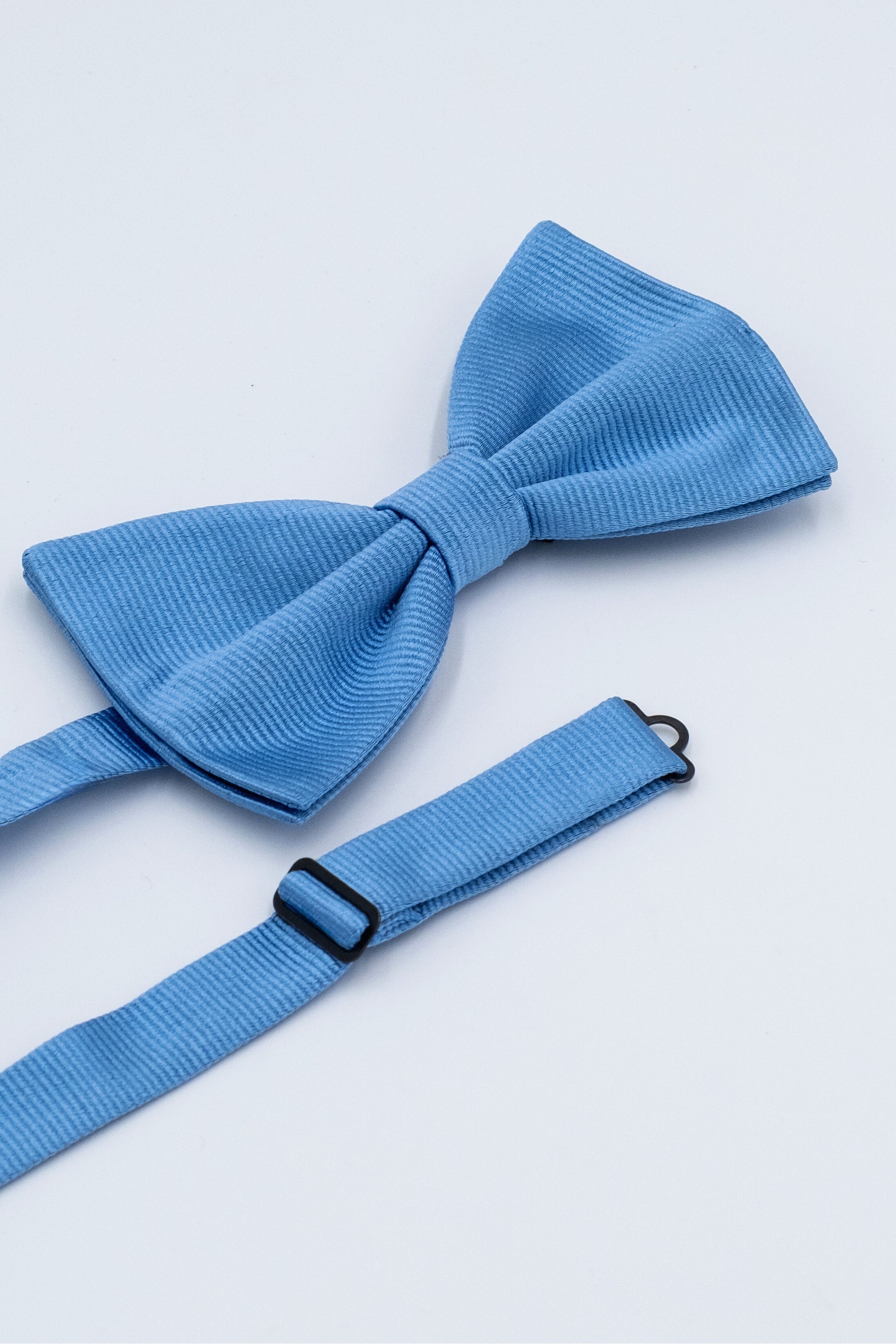 Elegant Silk Bow Tie - Light Blue