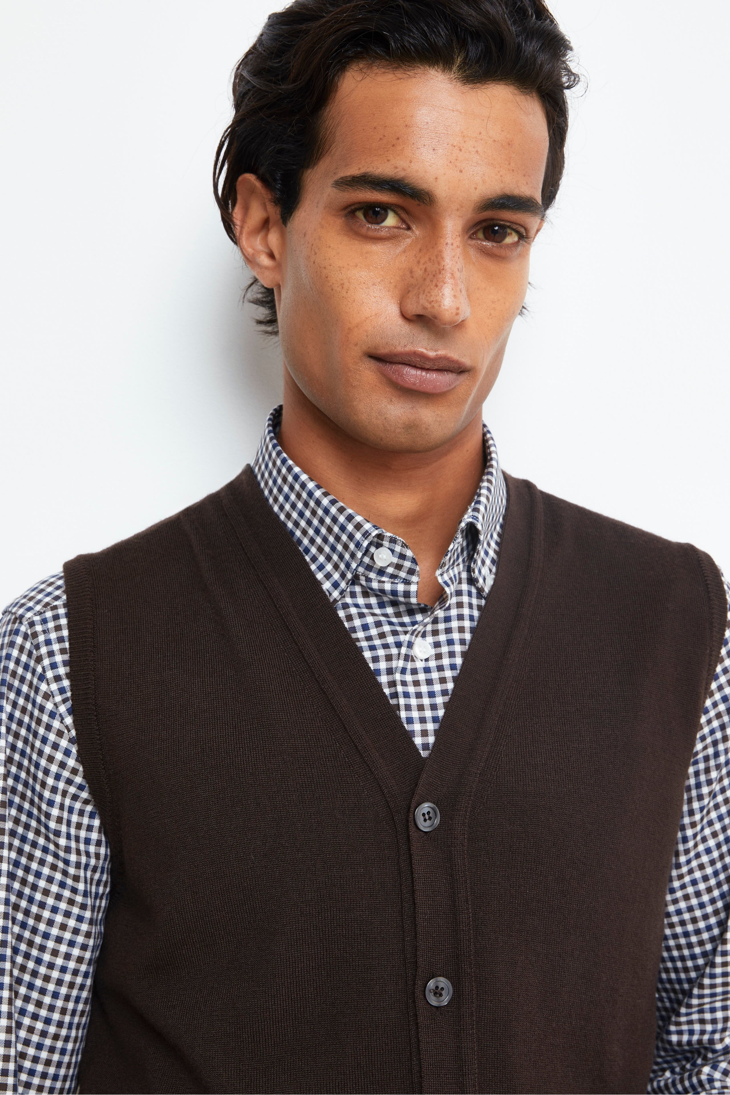 Buttoned Merino Wool Vest - BROWN