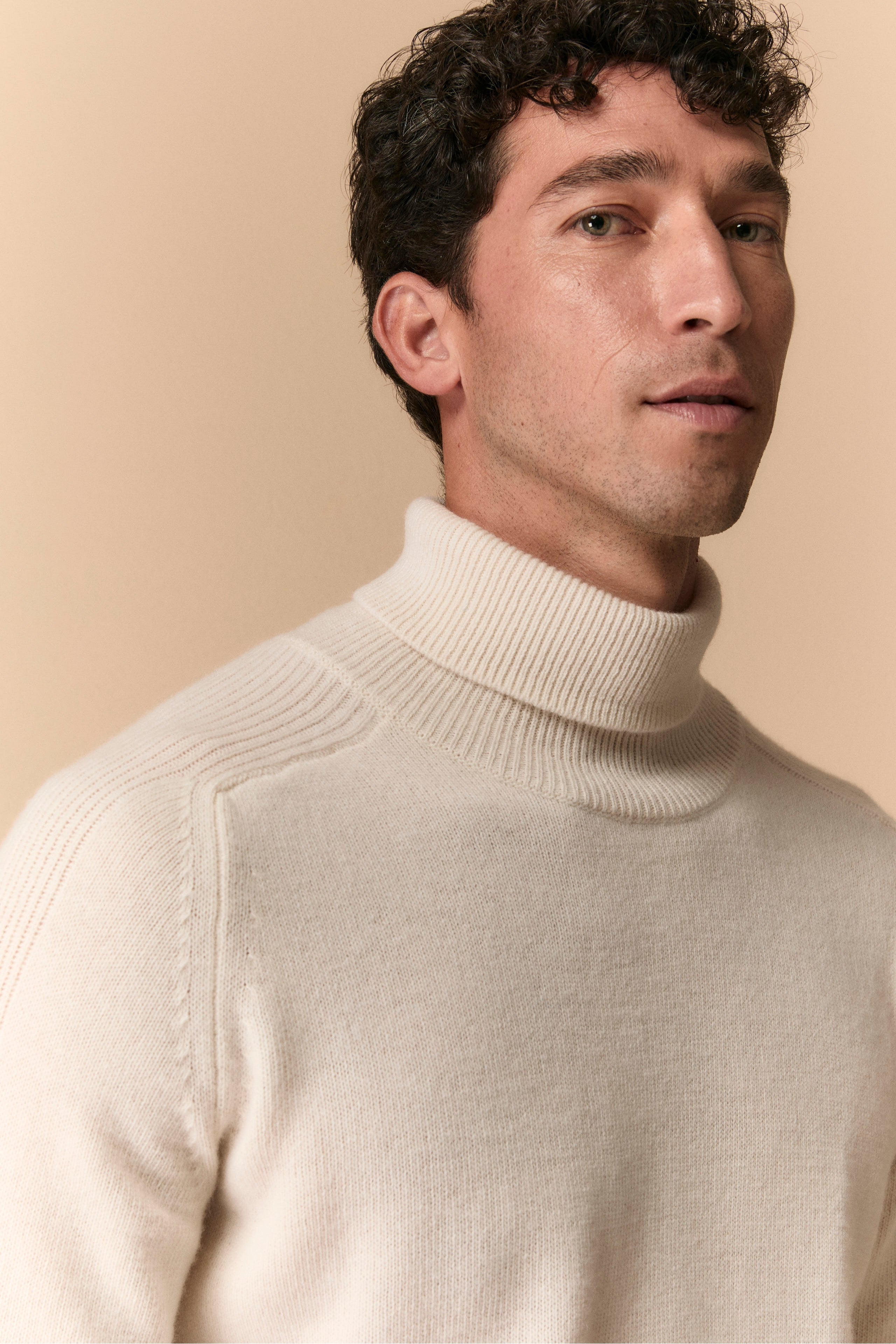 Wool and Cashmere Blend Turtleneck - Cream white