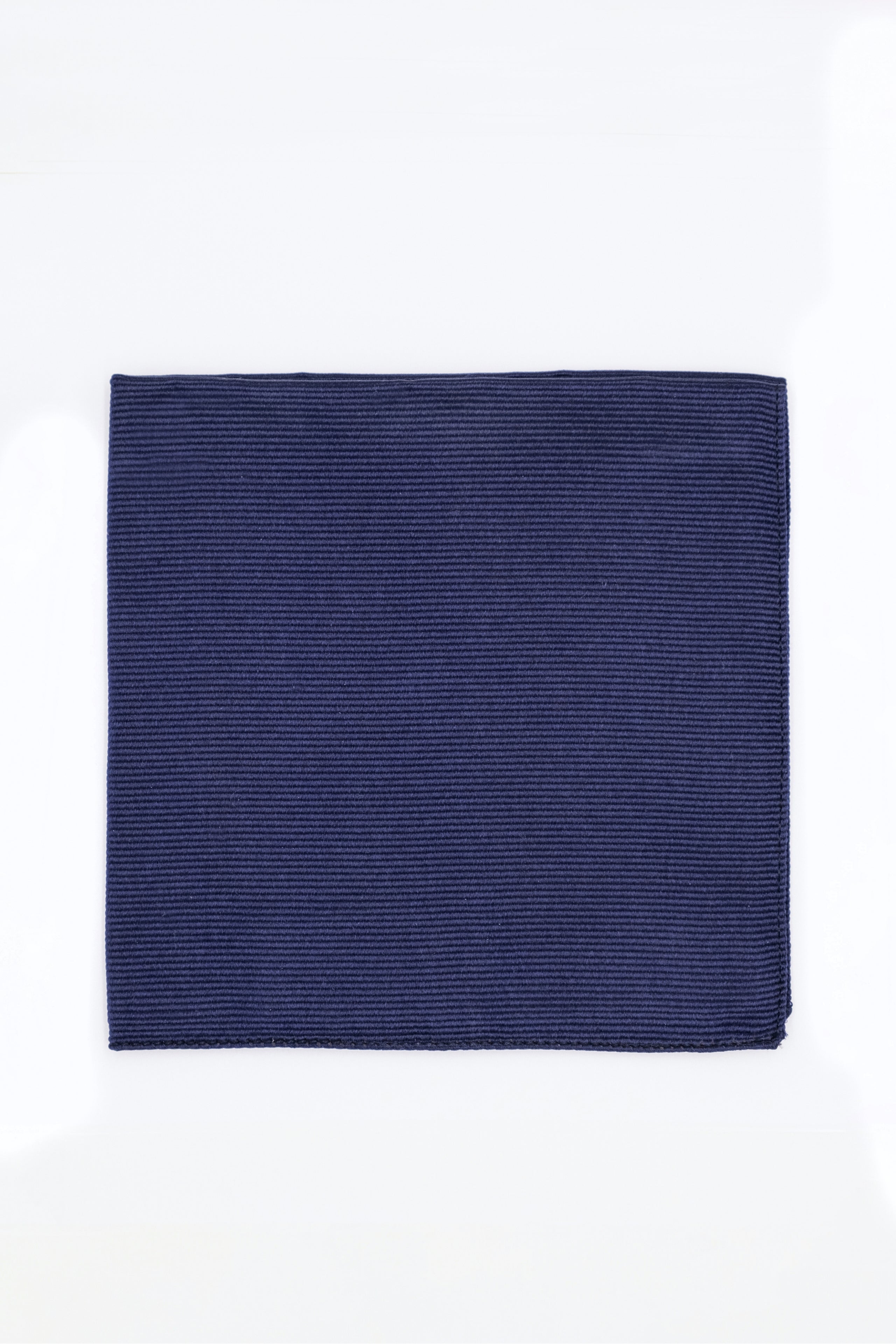 Pochette élégante en soie - Bleu foncé