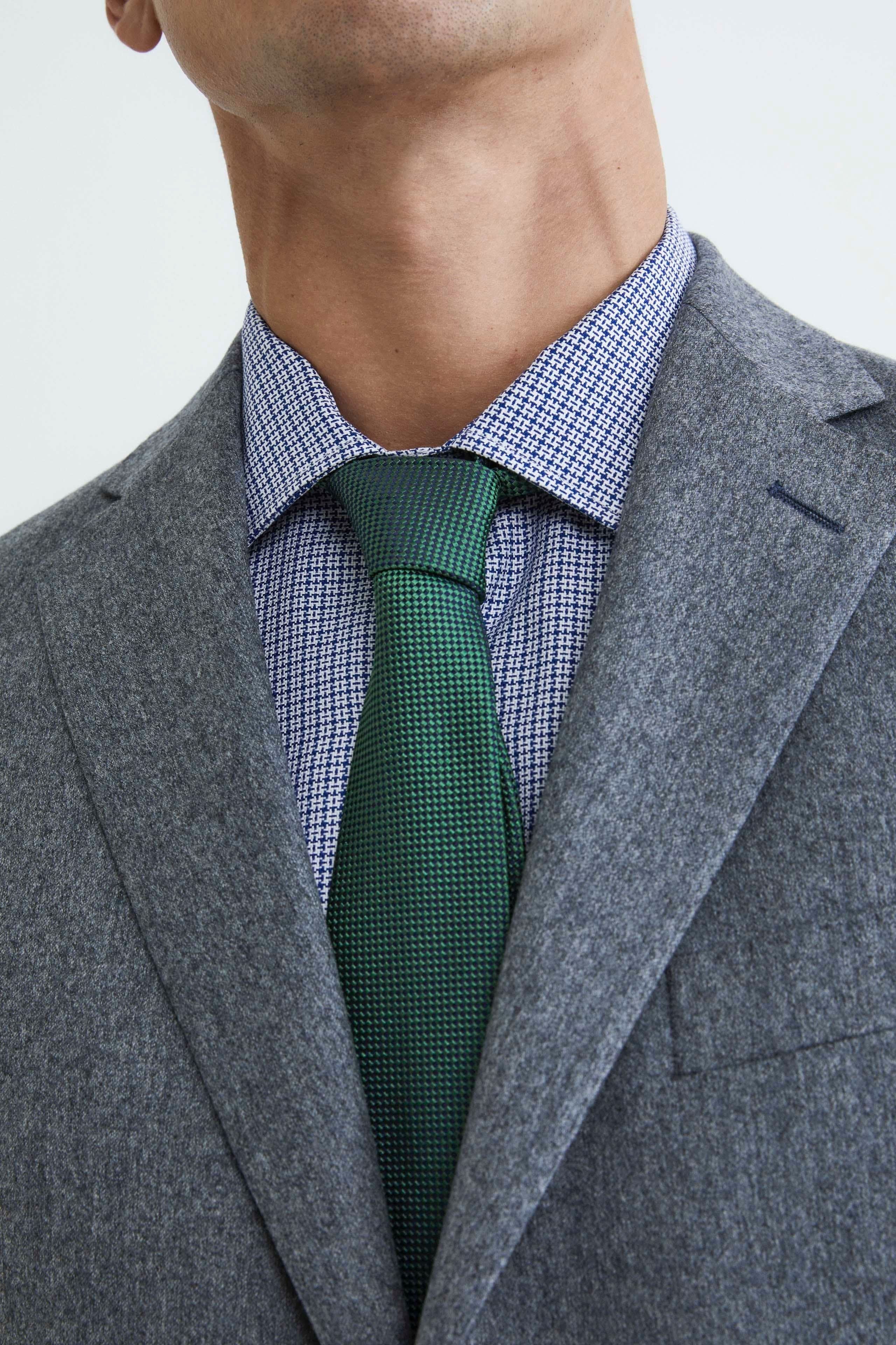 Yellow micro-patterned silk tie - GREEN