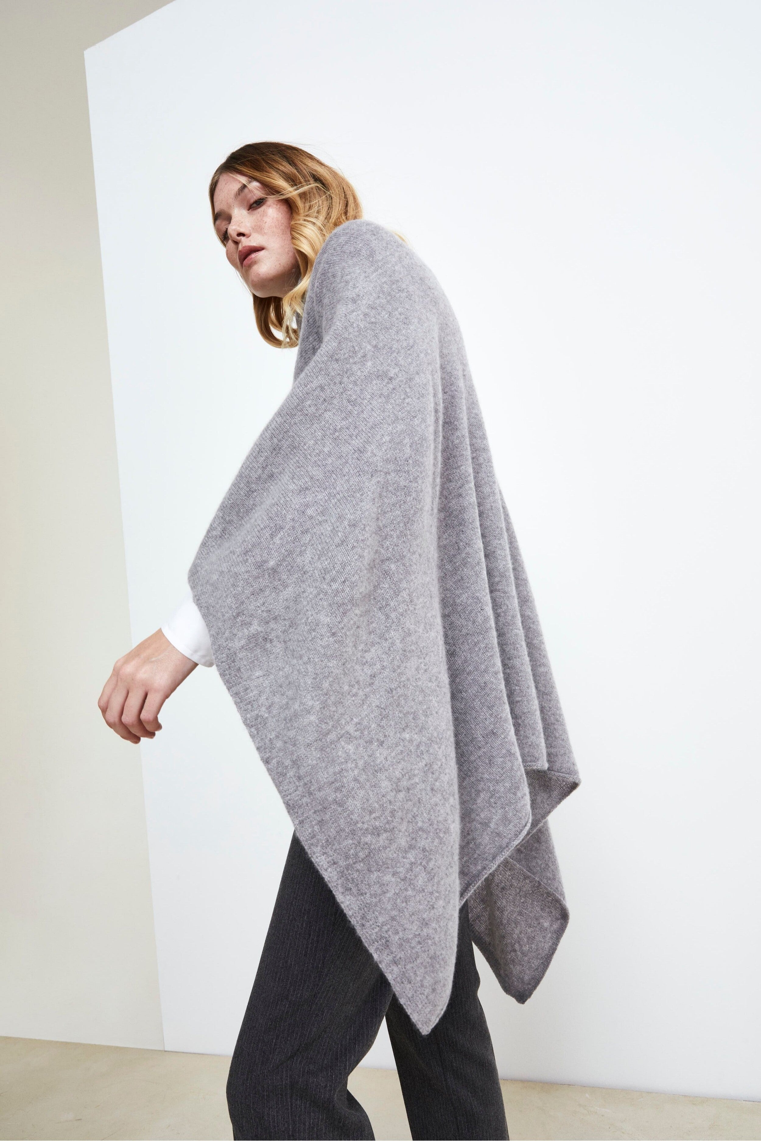 Cape en cachemire pour femmes - Gris moyen