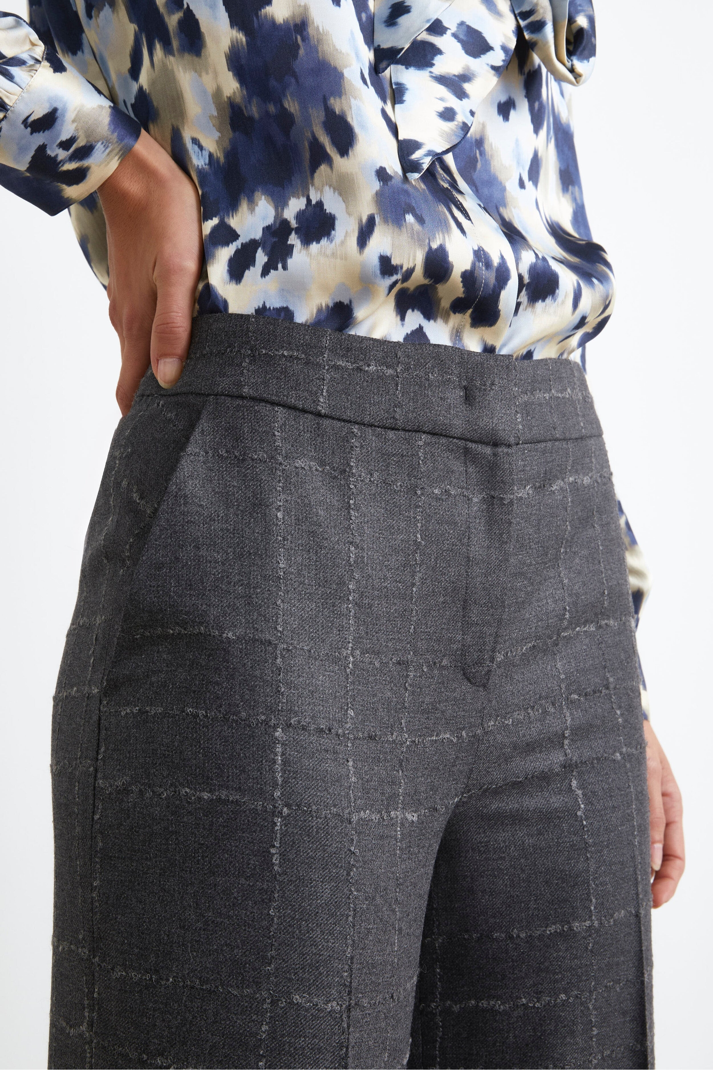 Soft Check Pants in Wool Blend - Charcoal grey check