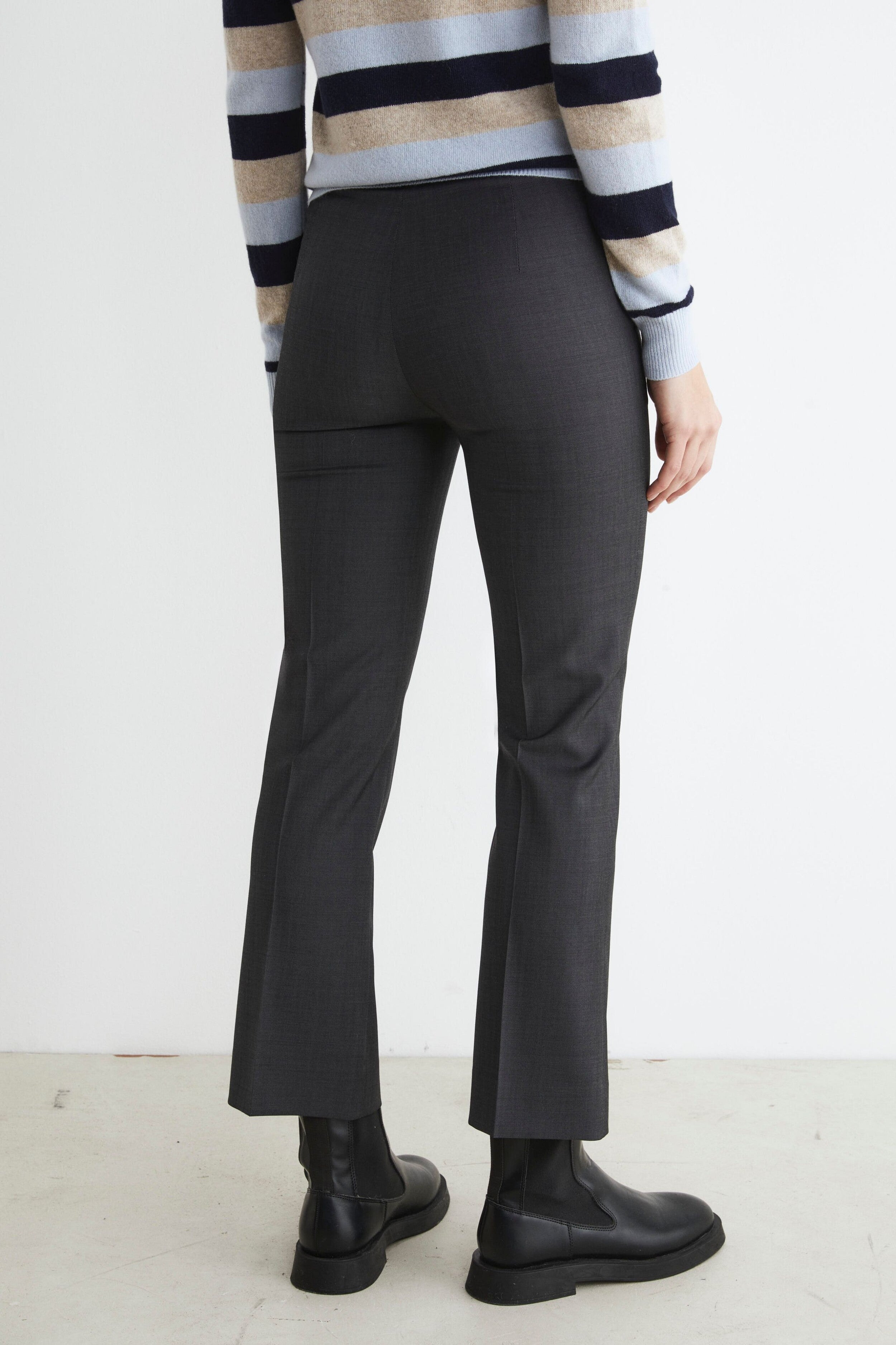 Élégant pantalon gris pour dames - GRIS