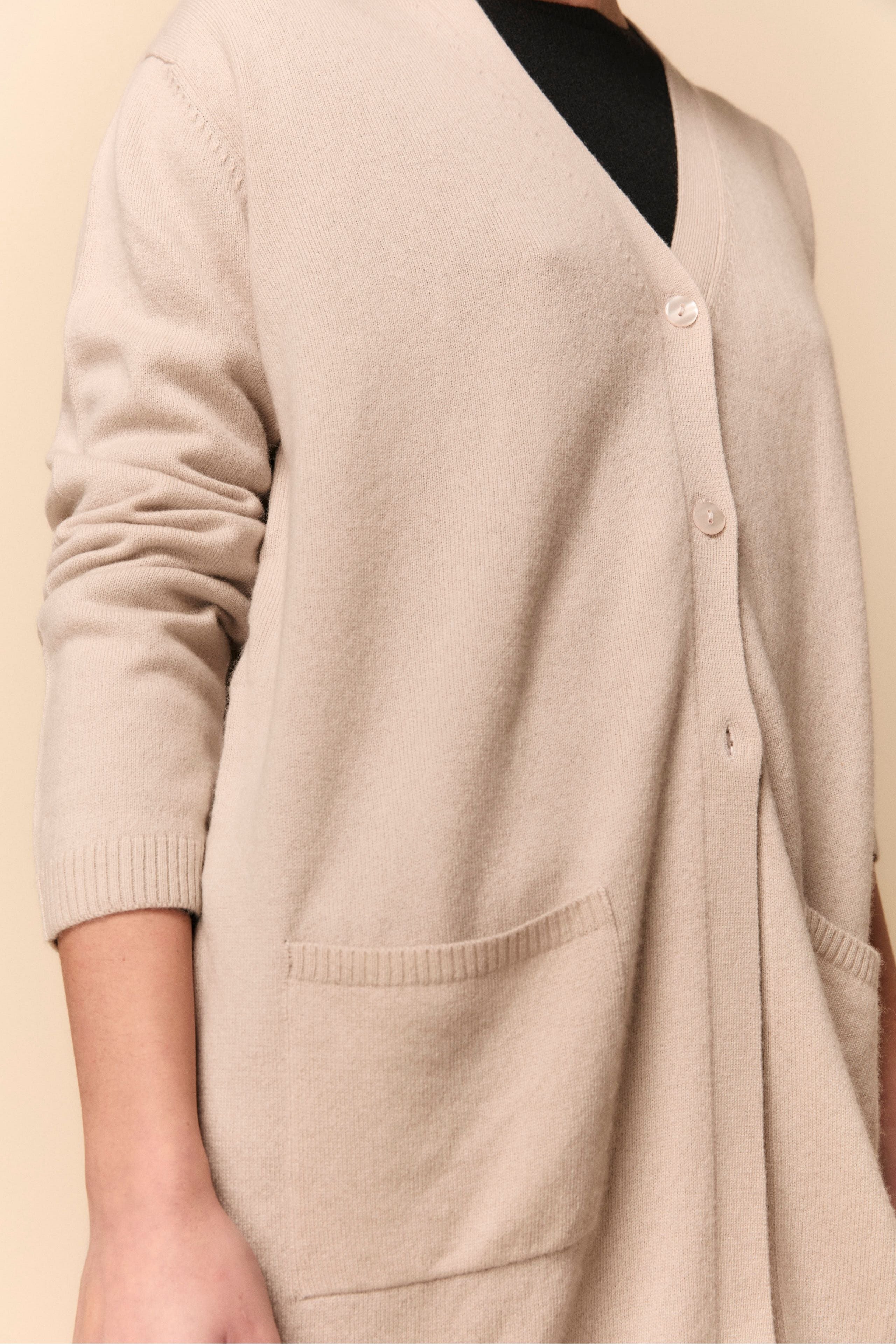 Long Cardigan with Pockets in Wool and Cashmere - Light brown