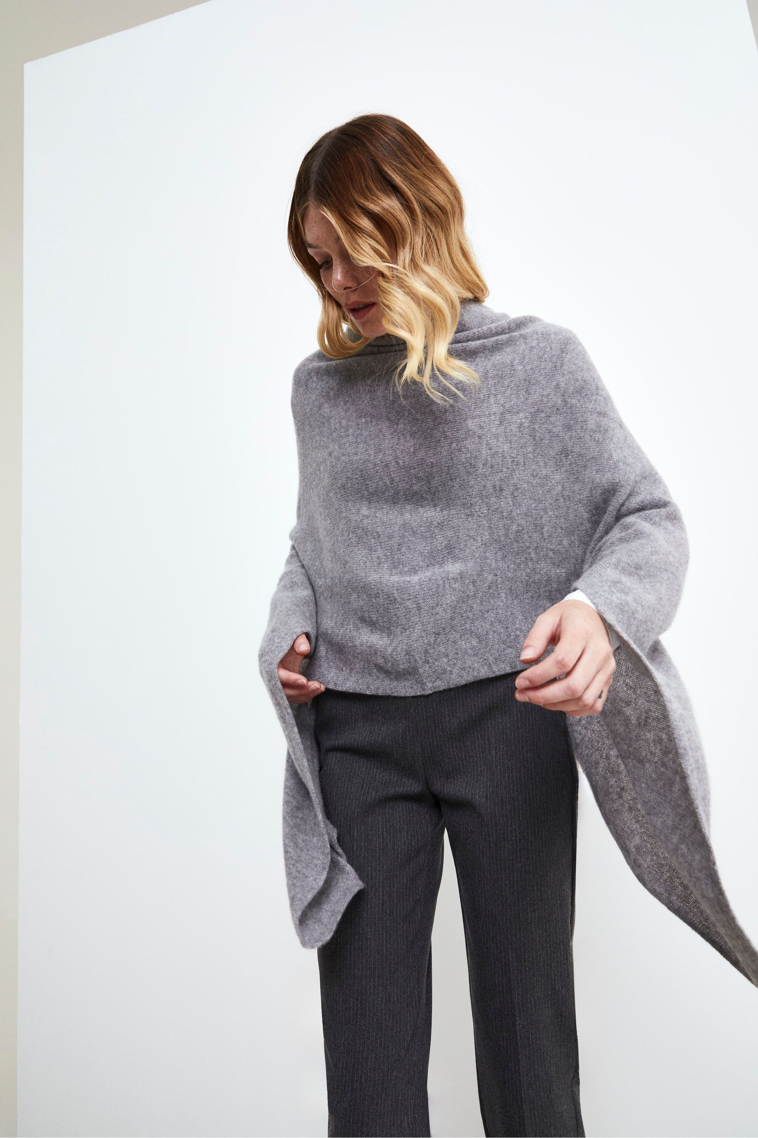 Cape en cachemire pour femmes - Gris moyen