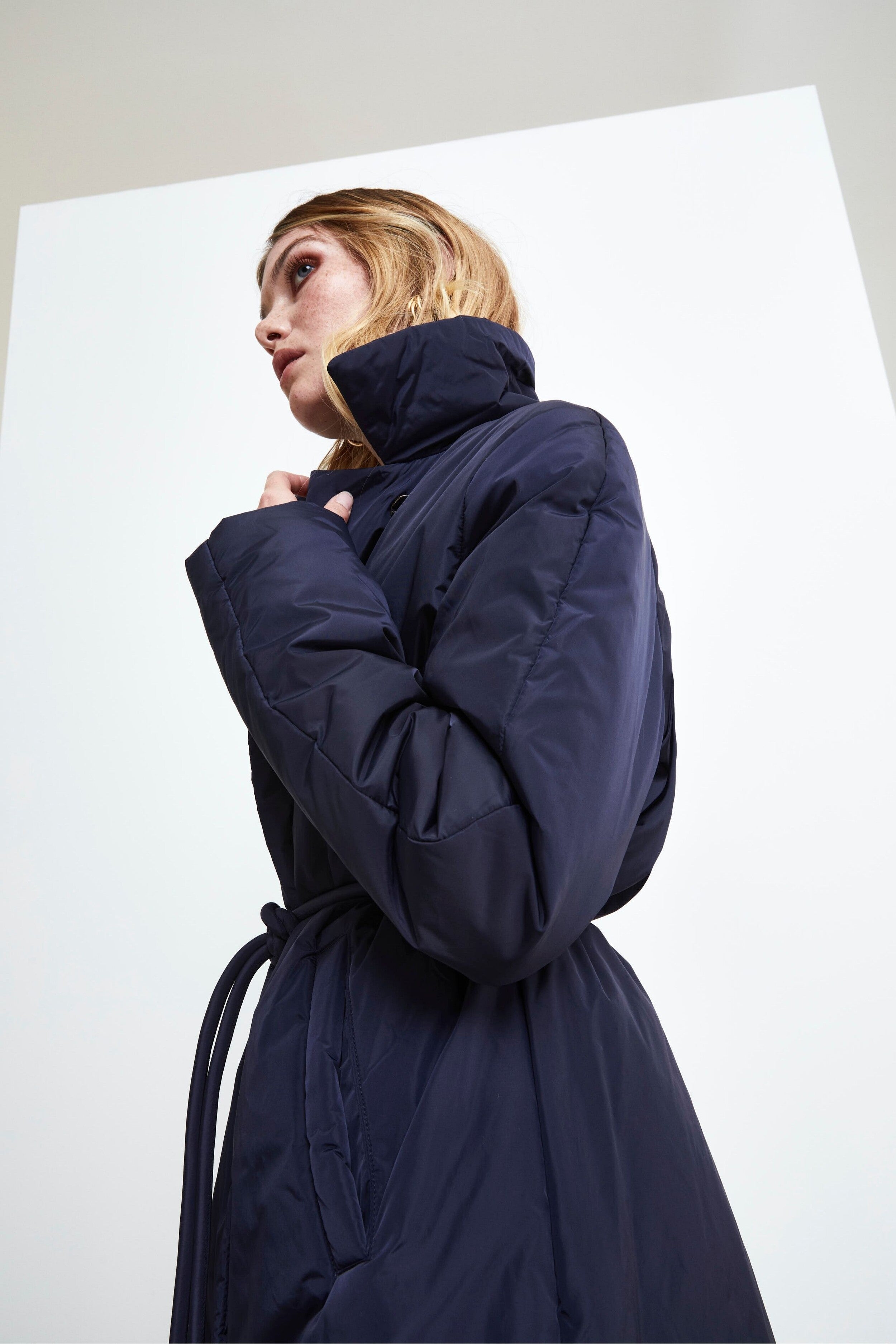 Midi Down Jacket with Belt - Navy blue