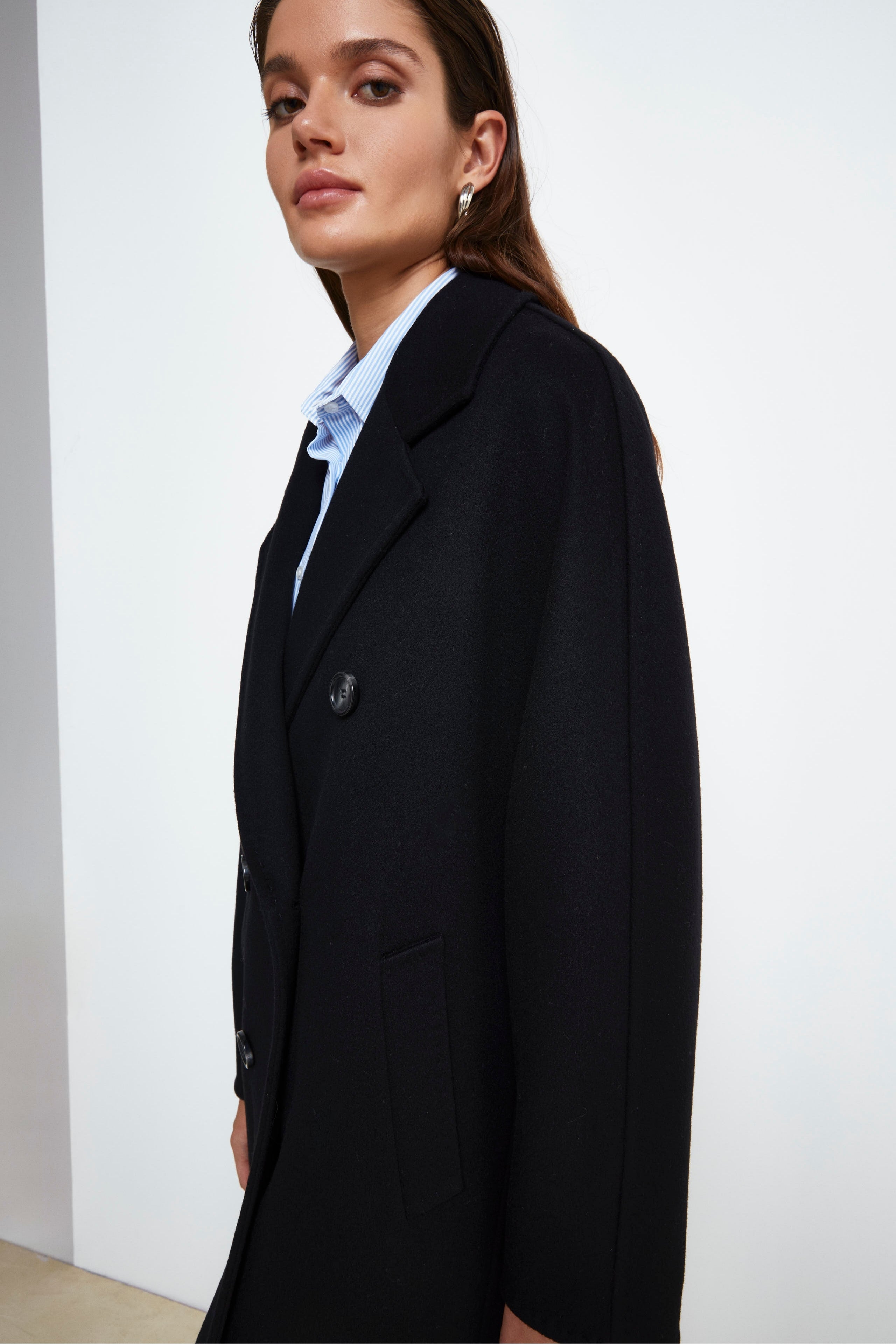 Long Double-Breasted Wool Coat - BLACK