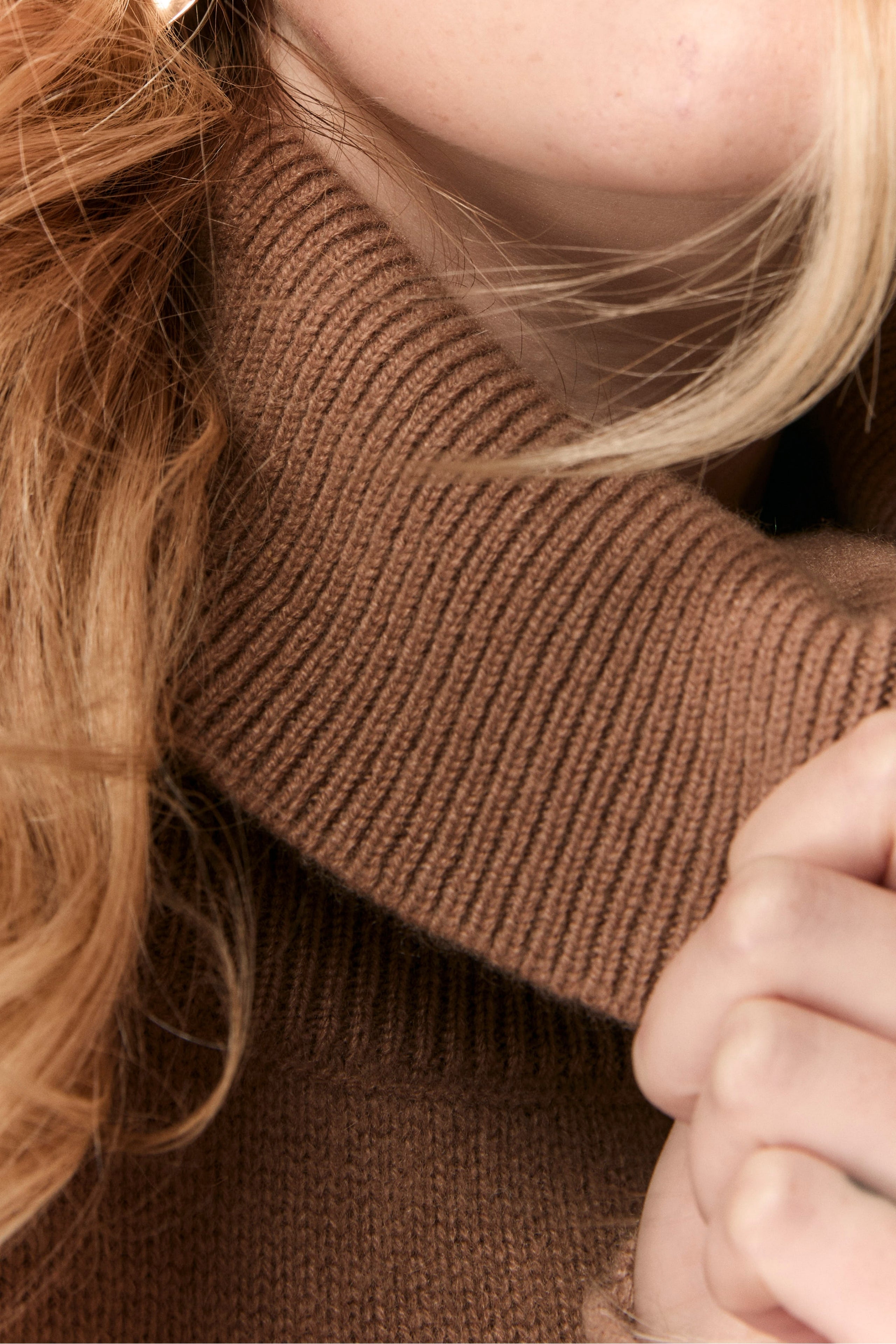 Oversized Turtleneck in Cashmere - CAMMELLO