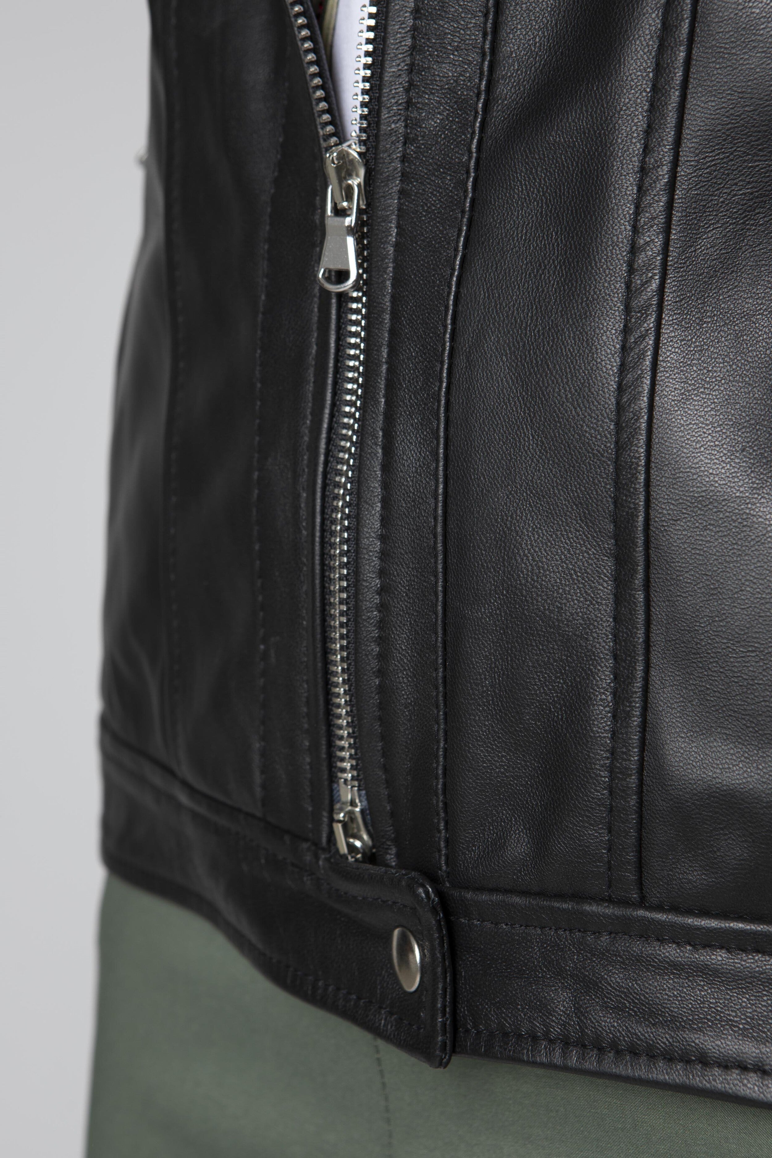 Woman’s leather jacket - BLACK