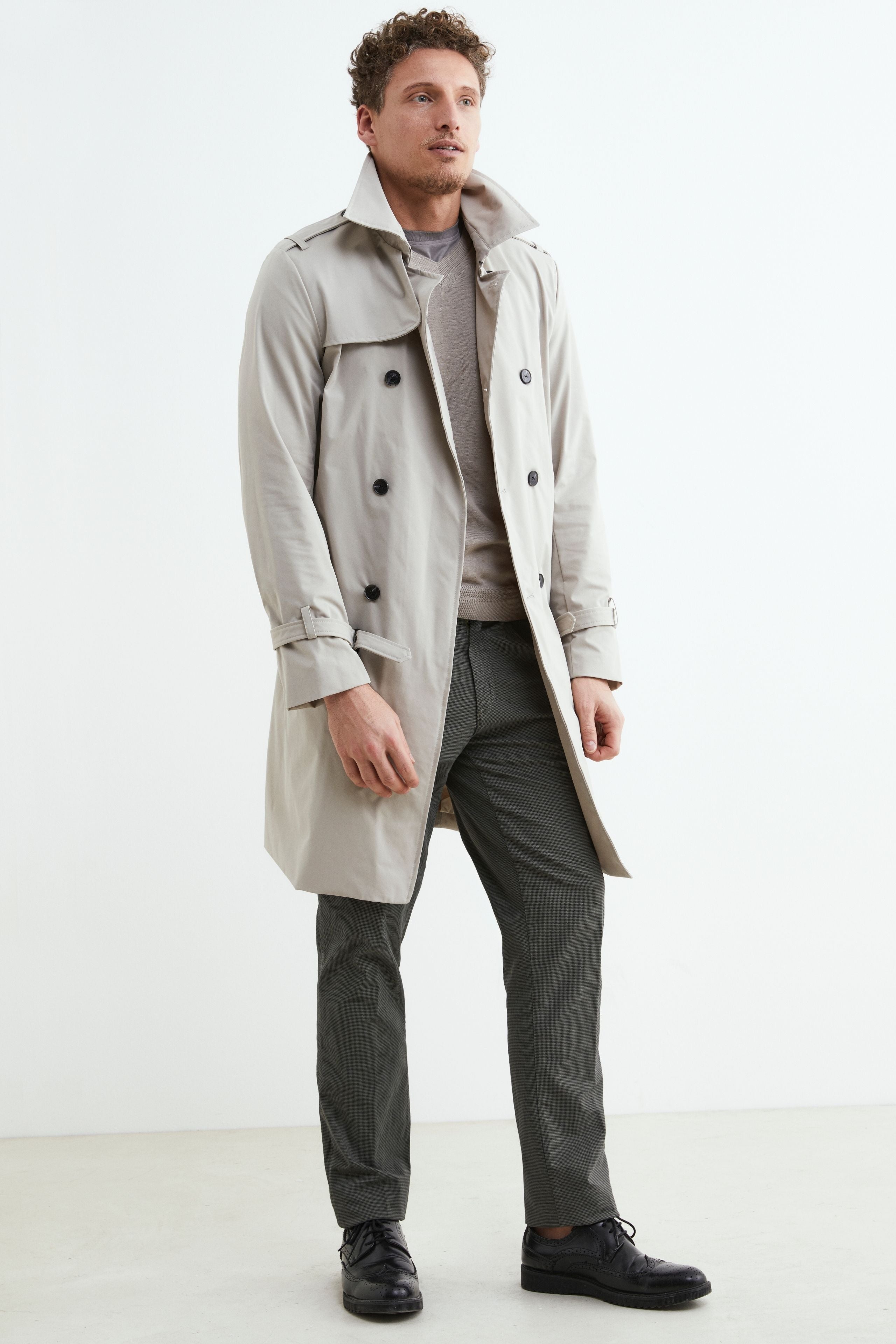 Elegant double-breasted raincoat - gray