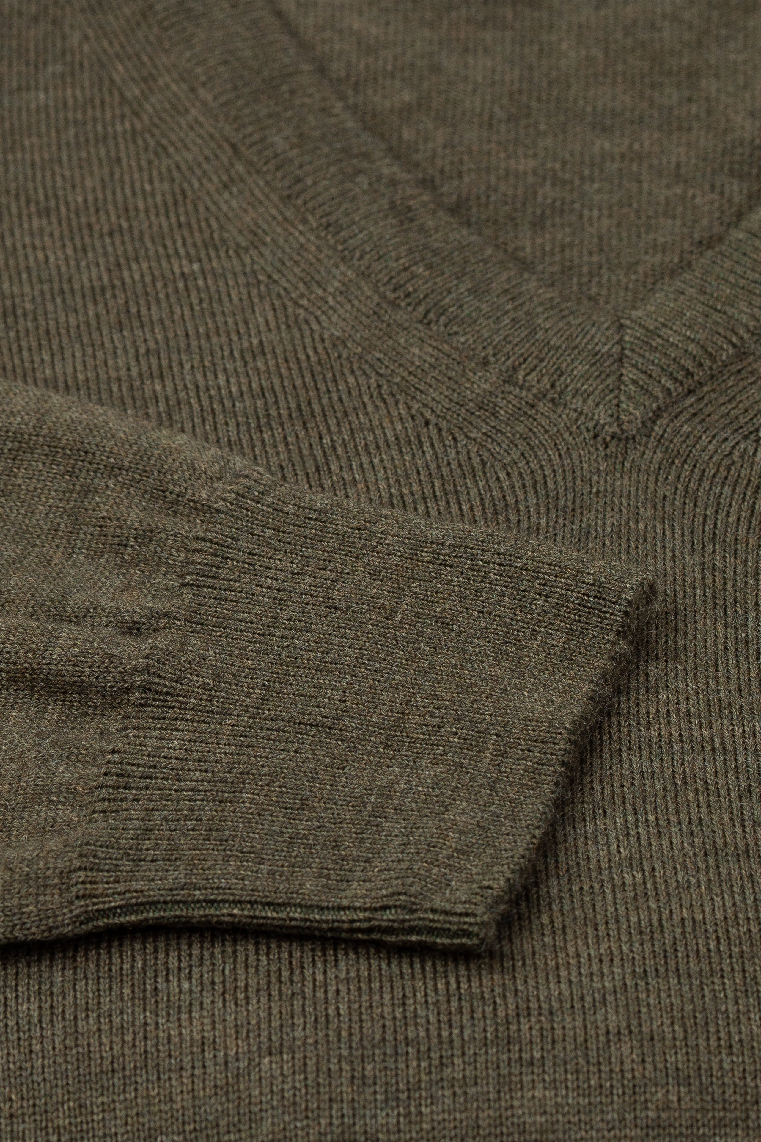 Wool V-neck jumper - Military green