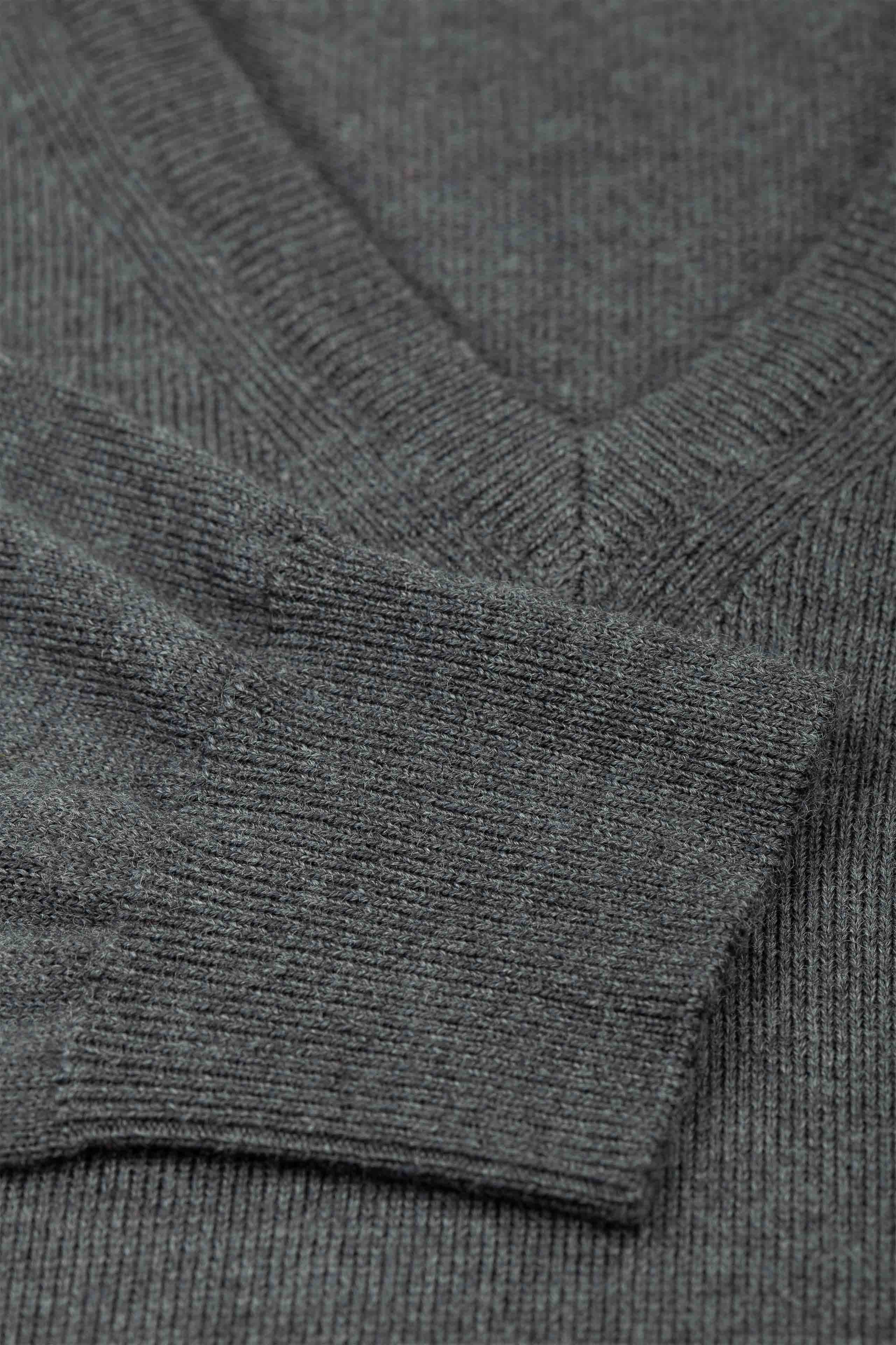 Wool V-neck jumper - Charcoal grey