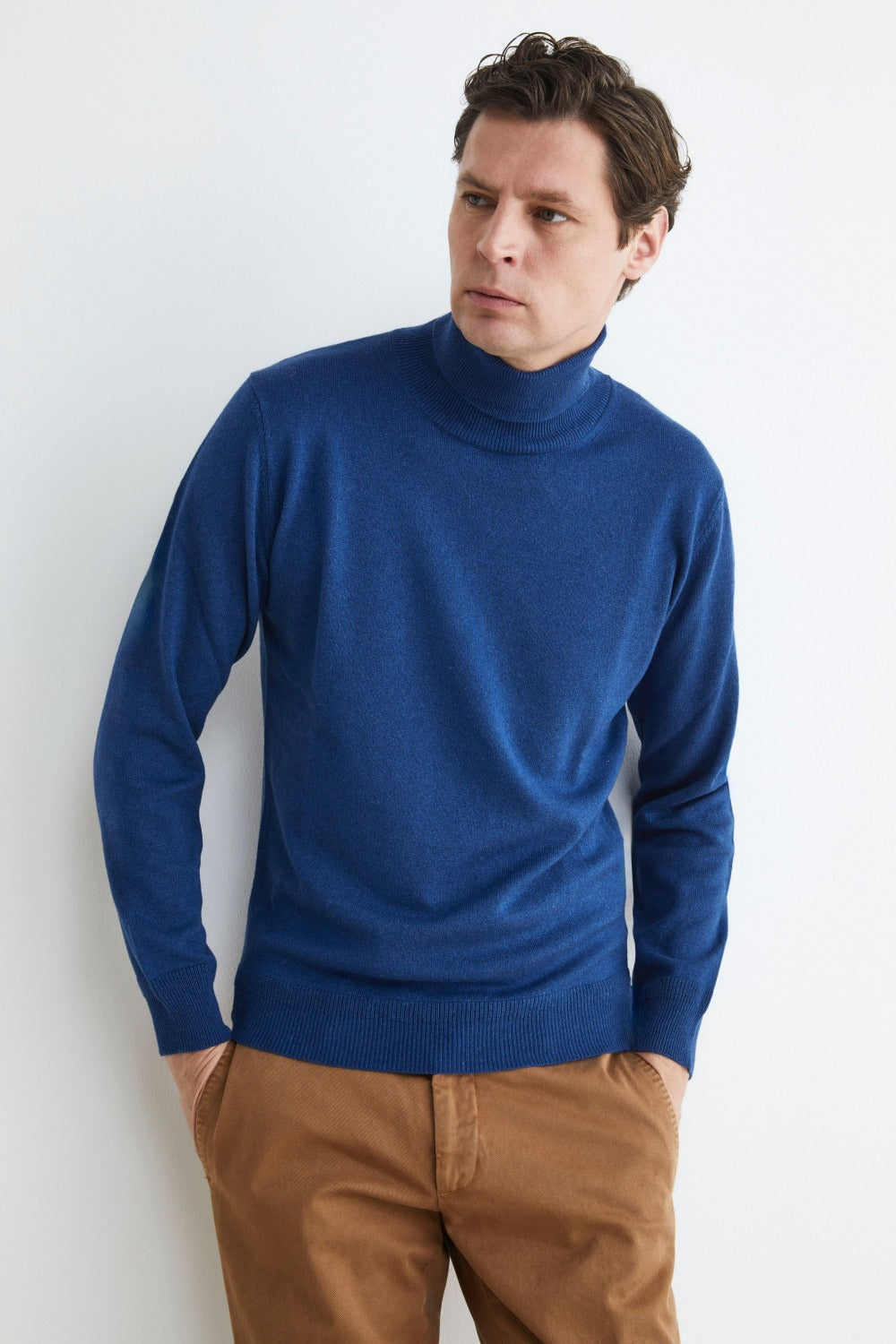 Rollkragenpullover aus Kaschmir und Seide - BLAU