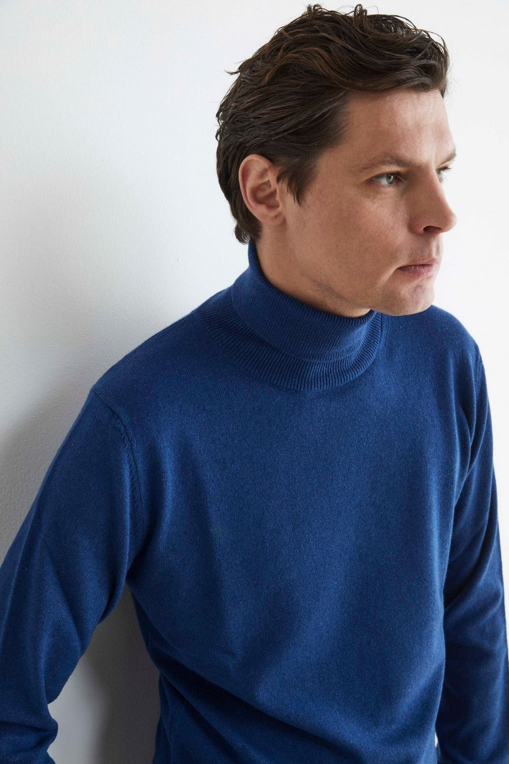 Rollkragenpullover aus Kaschmir und Seide - BLAU